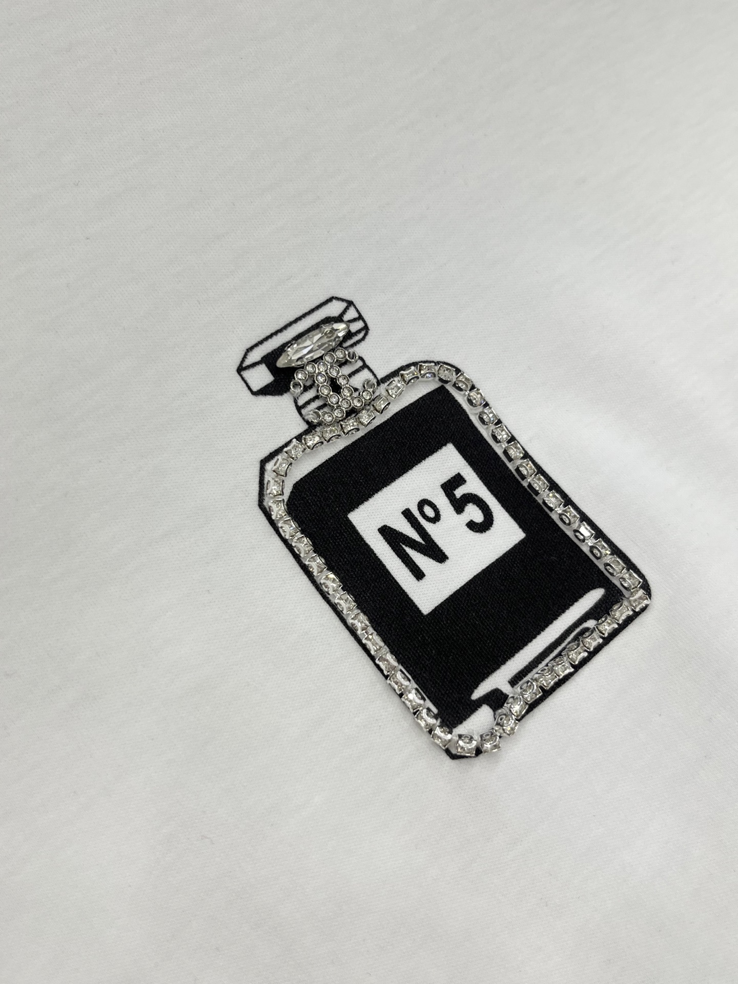 🛒𝐍𝐄𝐖 · 𝟐𝟎𝟐6/爆款现货原单品质 Cha *｜26新品订钻短袖T恤精致宽松版型上身巨显瘦！男女同