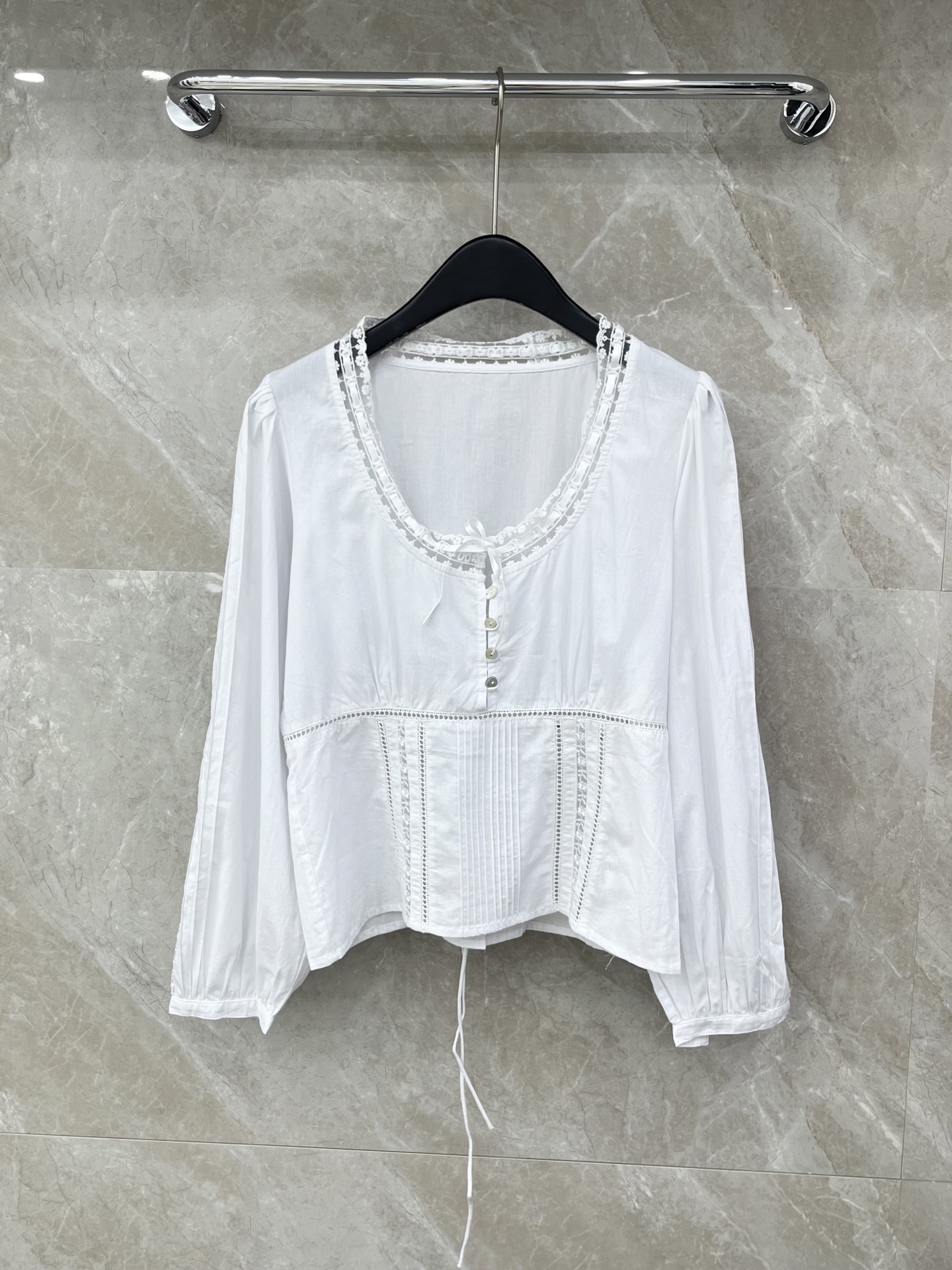 🛒𝐍𝐄𝐖 · 𝟐𝟎𝟐6/爆款现货原单品质 小众*｜2026新品法式刺绣蕾丝拼接花边衬衫精致版型，高级肌理