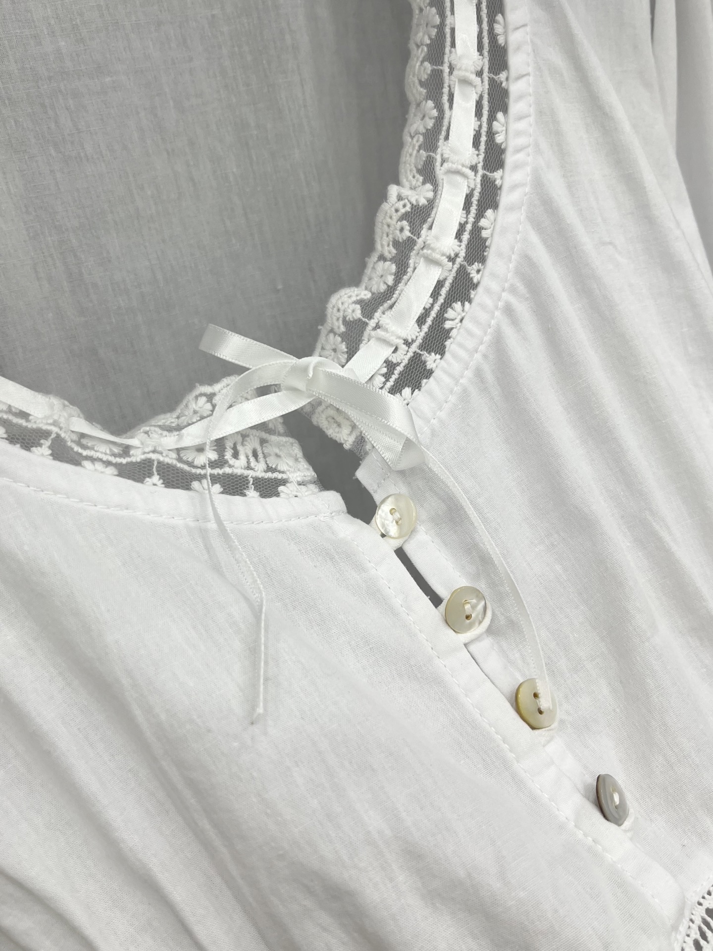 🛒𝐍𝐄𝐖 · 𝟐𝟎𝟐6/爆款现货原单品质 小众*｜2026新品法式刺绣蕾丝拼接花边衬衫精致版型，高级肌理