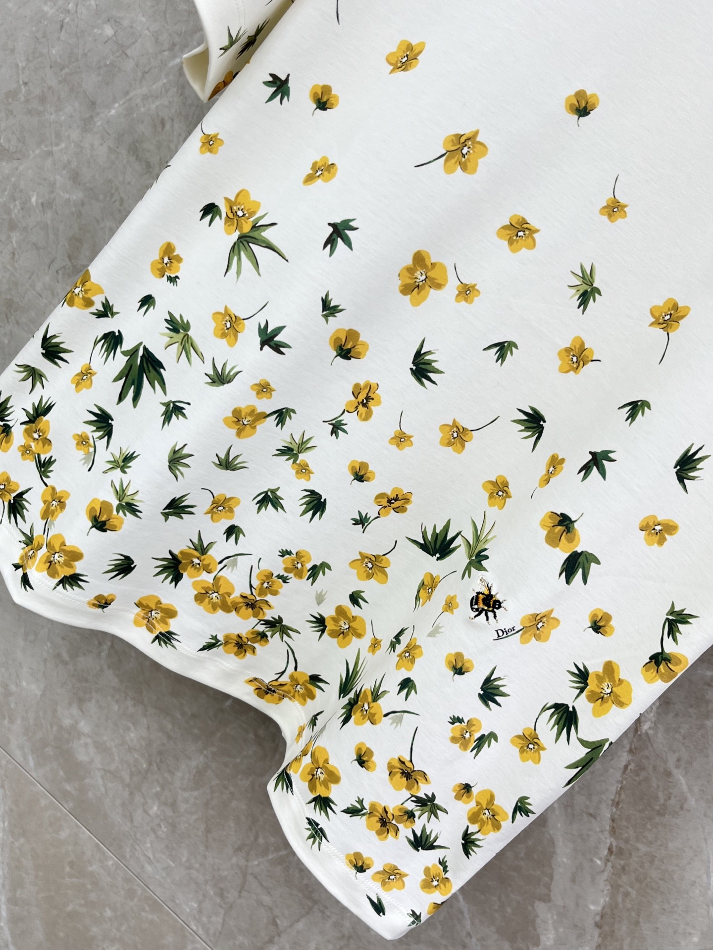 🛒𝐍𝐄𝐖 · 𝟐𝟎𝟐6/爆款现货原单品质 Dio *｜26新品印花刺绣短袖T恤精致宽松版型上身巨显瘦！男