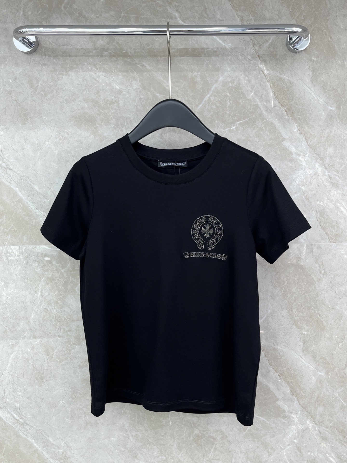 🛒𝐍𝐄𝐖 · 𝟐𝟎𝟐6/爆款现货原单品质 克罗星 *｜26新品印花短袖T恤精致宽松版型上身巨显瘦！男女同