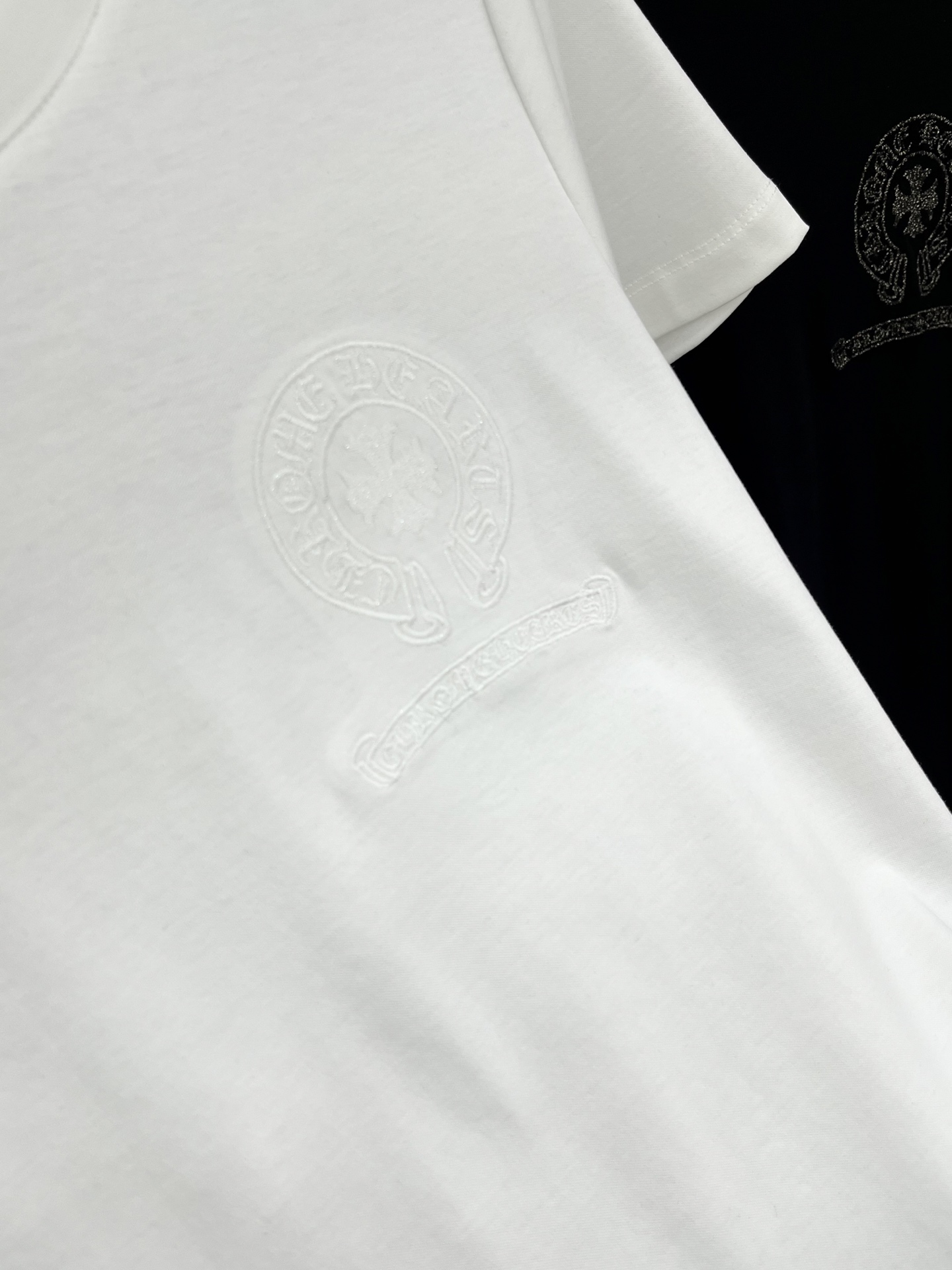 🛒𝐍𝐄𝐖 · 𝟐𝟎𝟐6/爆款现货原单品质 克罗星 *｜26新品印花短袖T恤精致宽松版型上身巨显瘦！男女同