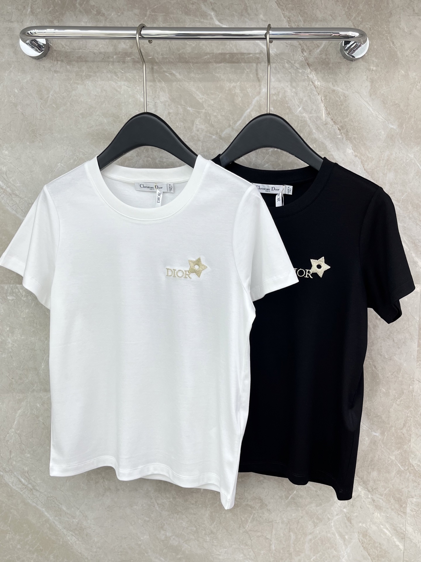 🛒𝐍𝐄𝐖 · 𝟐𝟎𝟐6/爆款现货原单品质 D*｜26新品印花短袖T恤精致宽松版型上身巨显瘦！男女同款定制