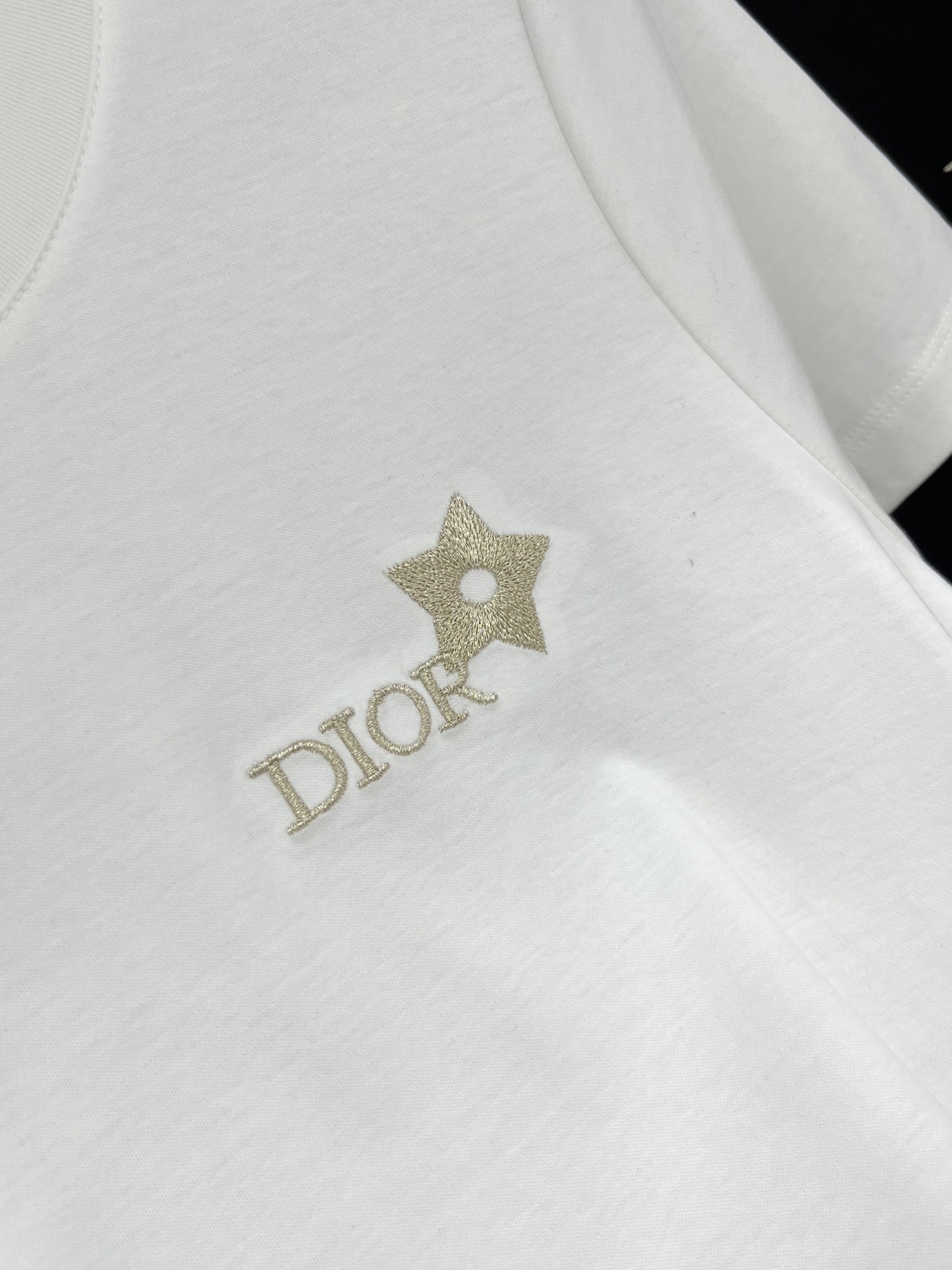 🛒𝐍𝐄𝐖 · 𝟐𝟎𝟐6/爆款现货原单品质 D*｜26新品印花短袖T恤精致宽松版型上身巨显瘦！男女同款定制