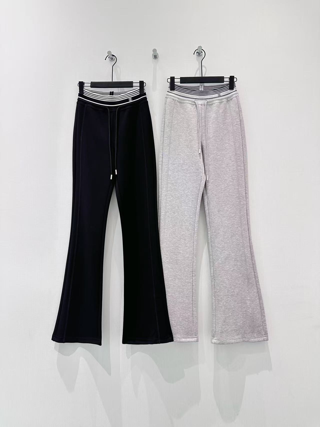 🛒𝐍𝐄𝐖 · 𝟐𝟎𝟐6/爆款现货设计师 原创｜26新品微喇抽绳休闲裤！定制版型 极简主义法式优雅的气质风