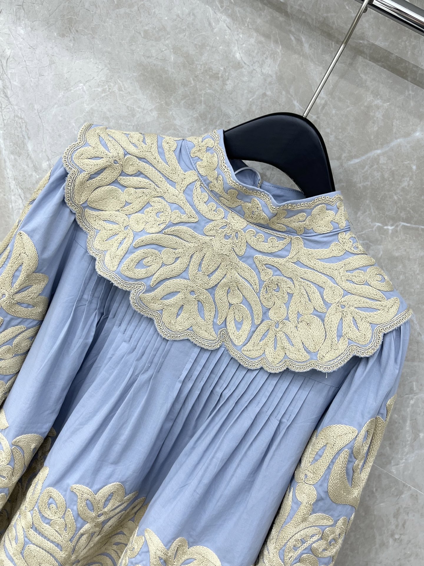 🛒𝐍𝐄𝐖 · 𝟐𝟎𝟐6/爆款现货原单品质 小众*｜2026新品长袖水溶刺绣衬衫灯笼袖设计 A字百褶版型 