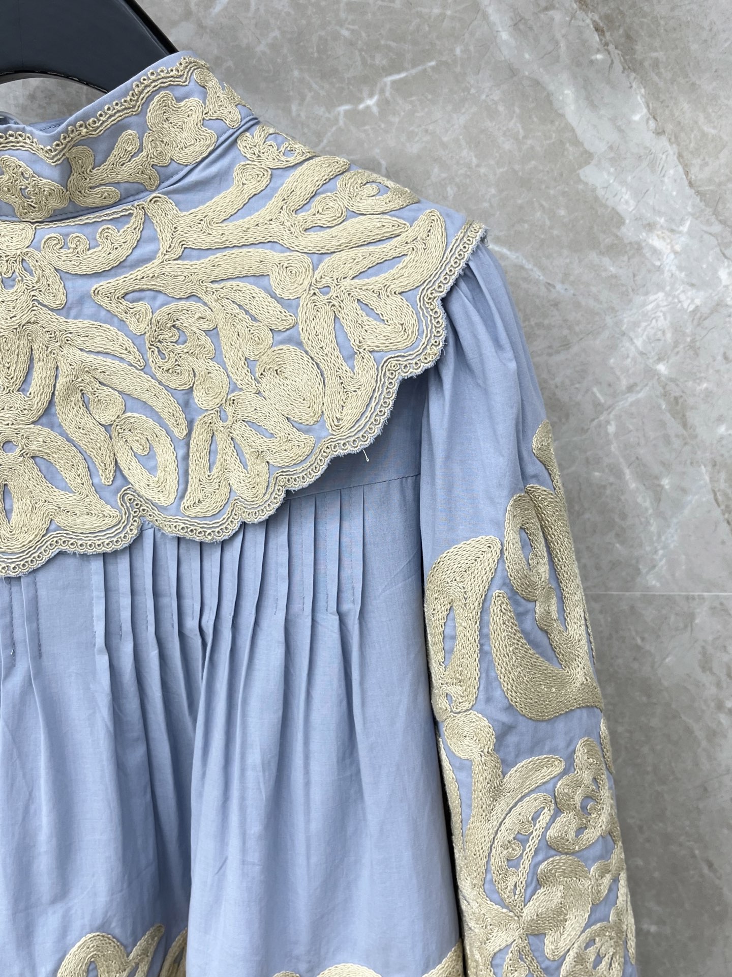 🛒𝐍𝐄𝐖 · 𝟐𝟎𝟐6/爆款现货原单品质 小众*｜2026新品长袖水溶刺绣衬衫灯笼袖设计 A字百褶版型 