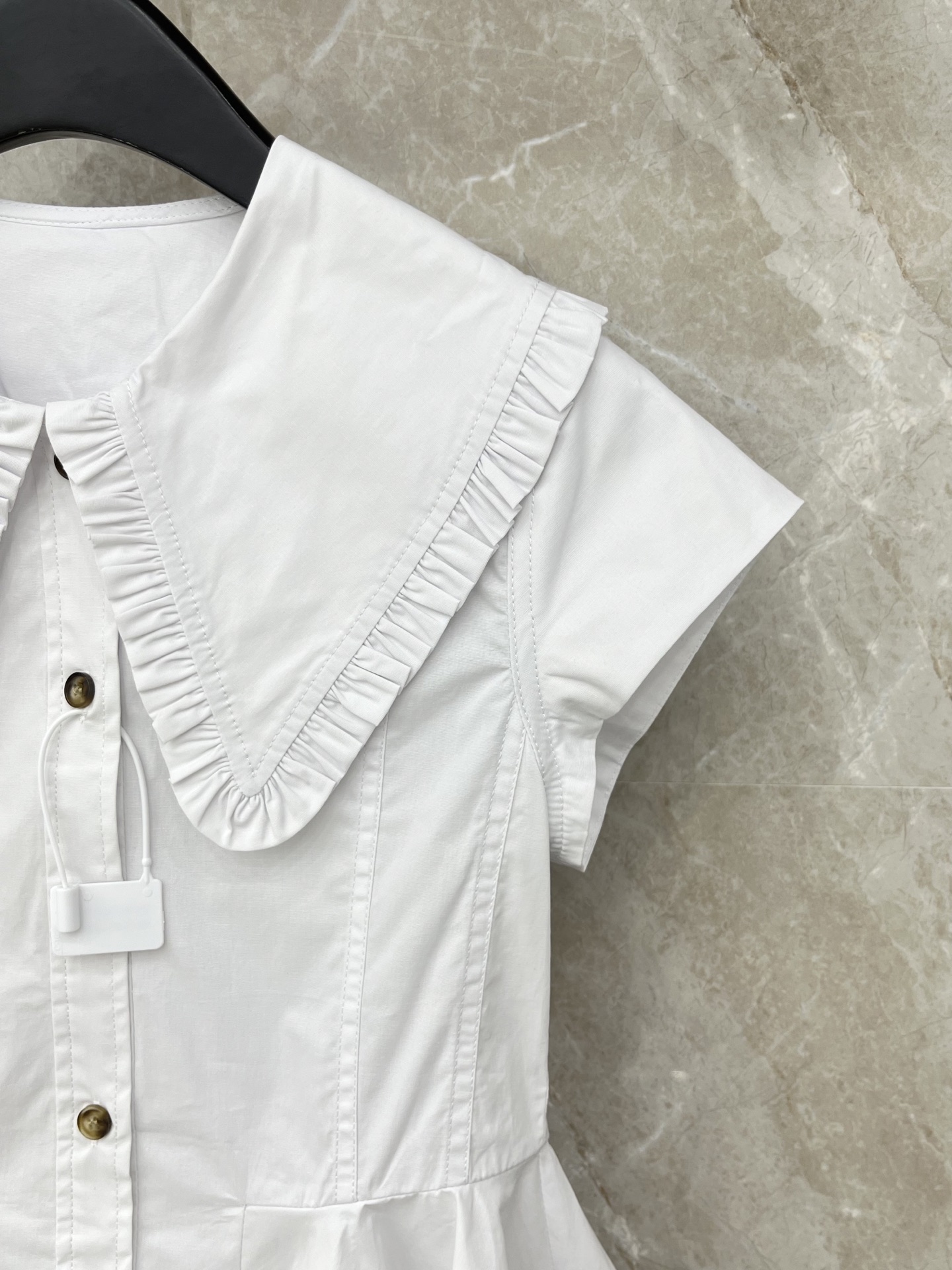 🛒𝐍𝐄𝐖 · 𝟐𝟎𝟐6/爆款现货原单品质 小众*｜2026新品短袖法式衬衫大翻领花边设计 高级肌理细腻 