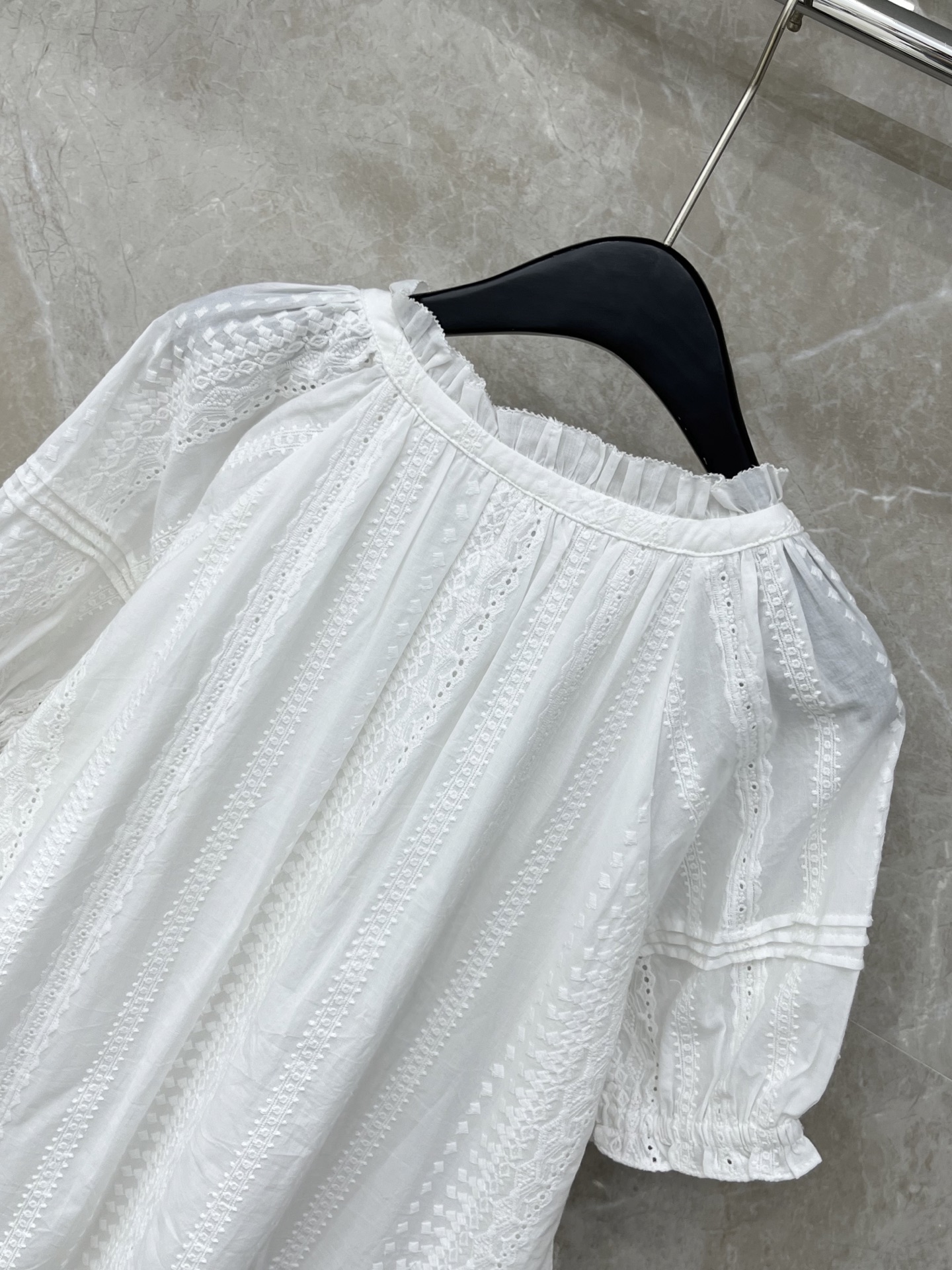 🛒𝐍𝐄𝐖 · 𝟐𝟎𝟐6/爆款现货原单品质 小众*｜2026新品水溶绣花镂空衬衫灯笼袖设计 精致刺绣，高级