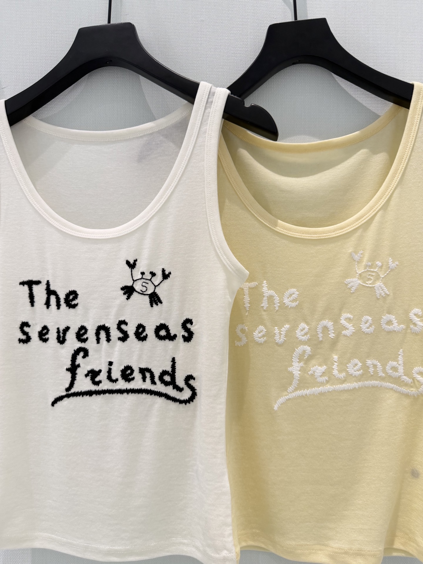 🛒𝐍𝐄𝐖 · 𝟐𝟎𝟐6/爆款现货设计师 原创｜2026新款天丝羊毛两件套云感舒适的系列！上身的触感谁穿谁