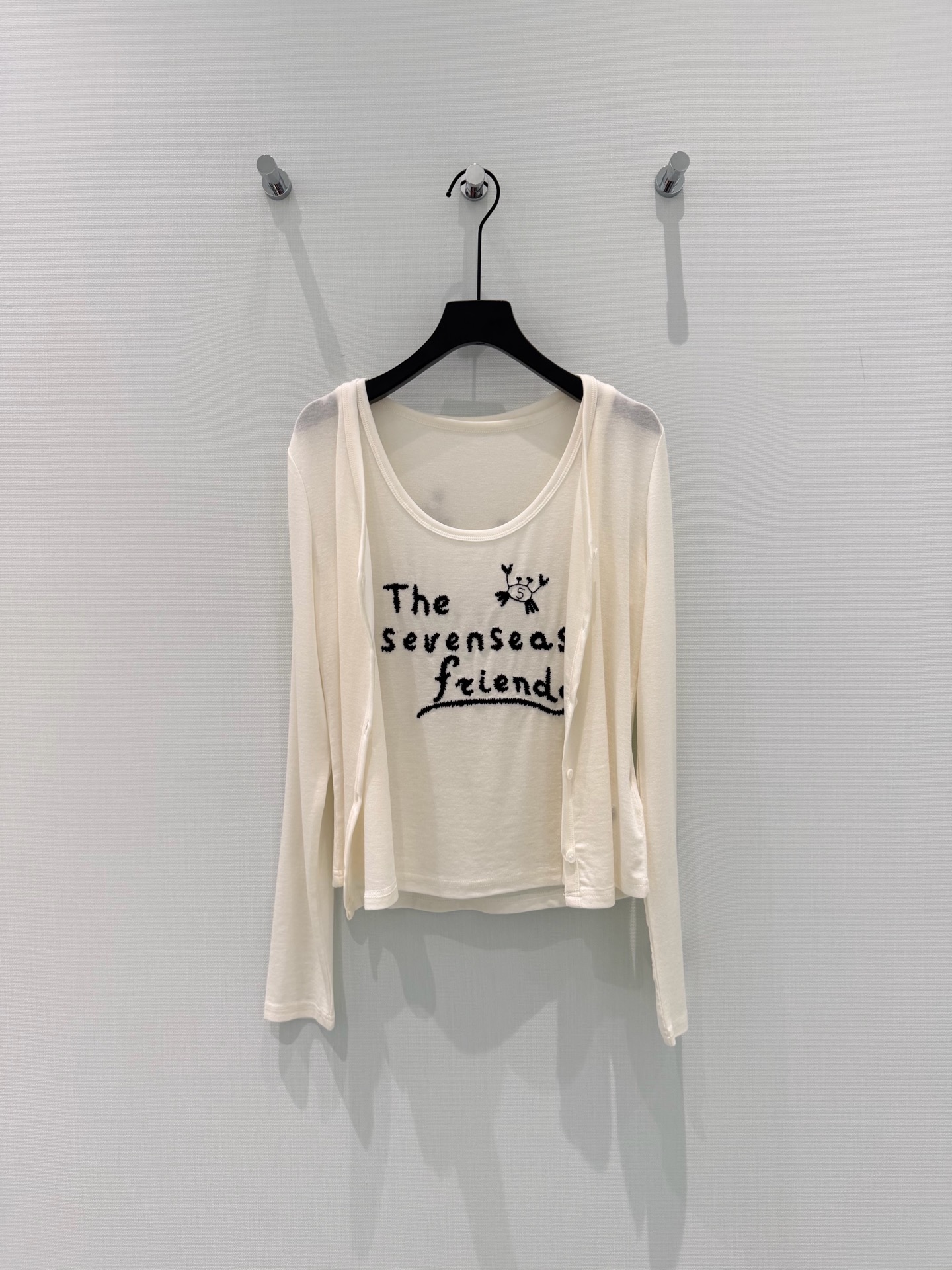 🛒𝐍𝐄𝐖 · 𝟐𝟎𝟐6/爆款现货设计师 原创｜2026新款天丝羊毛两件套云感舒适的系列！上身的触感谁穿谁