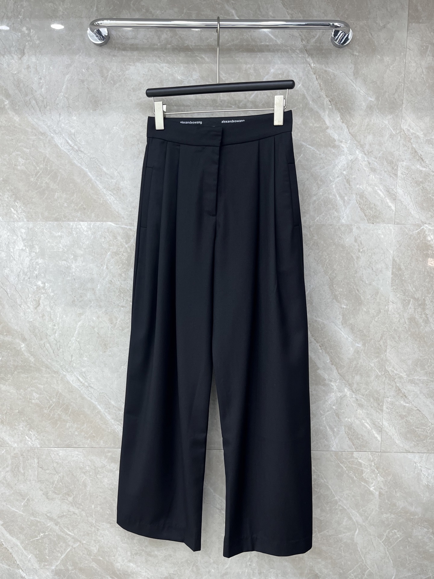 🛒𝐍𝐄𝐖 · 𝟐𝟎𝟐6/爆款现货设计师 原创｜26新款翻边字母印花休闲西裤【改动字母 介意勿拍】颜色百搭