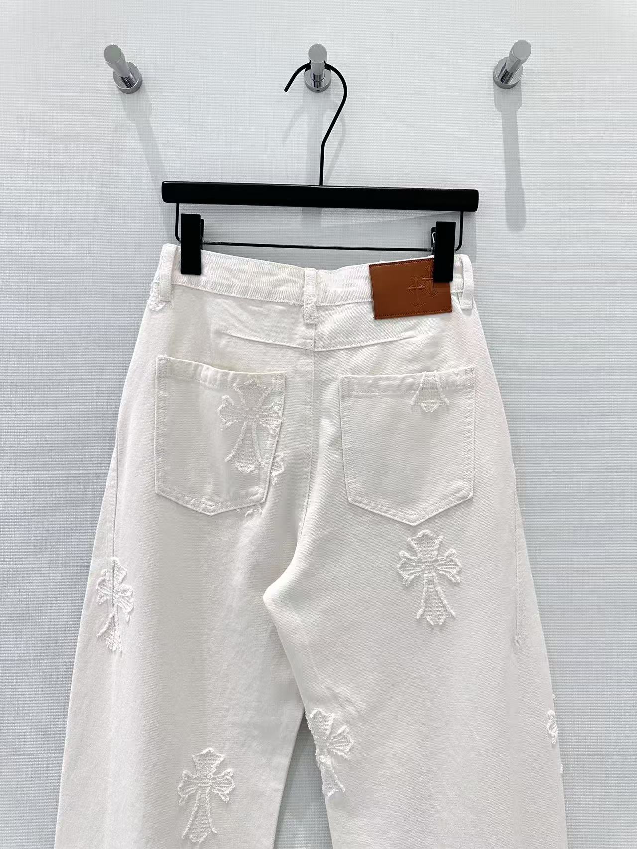 🛒𝐍𝐄𝐖 · 𝟐𝟎𝟐6/爆款现货【早春新款】原创｜定制十字烧花牛仔裤 采用高端定制面料，牛仔穿起来非常舒