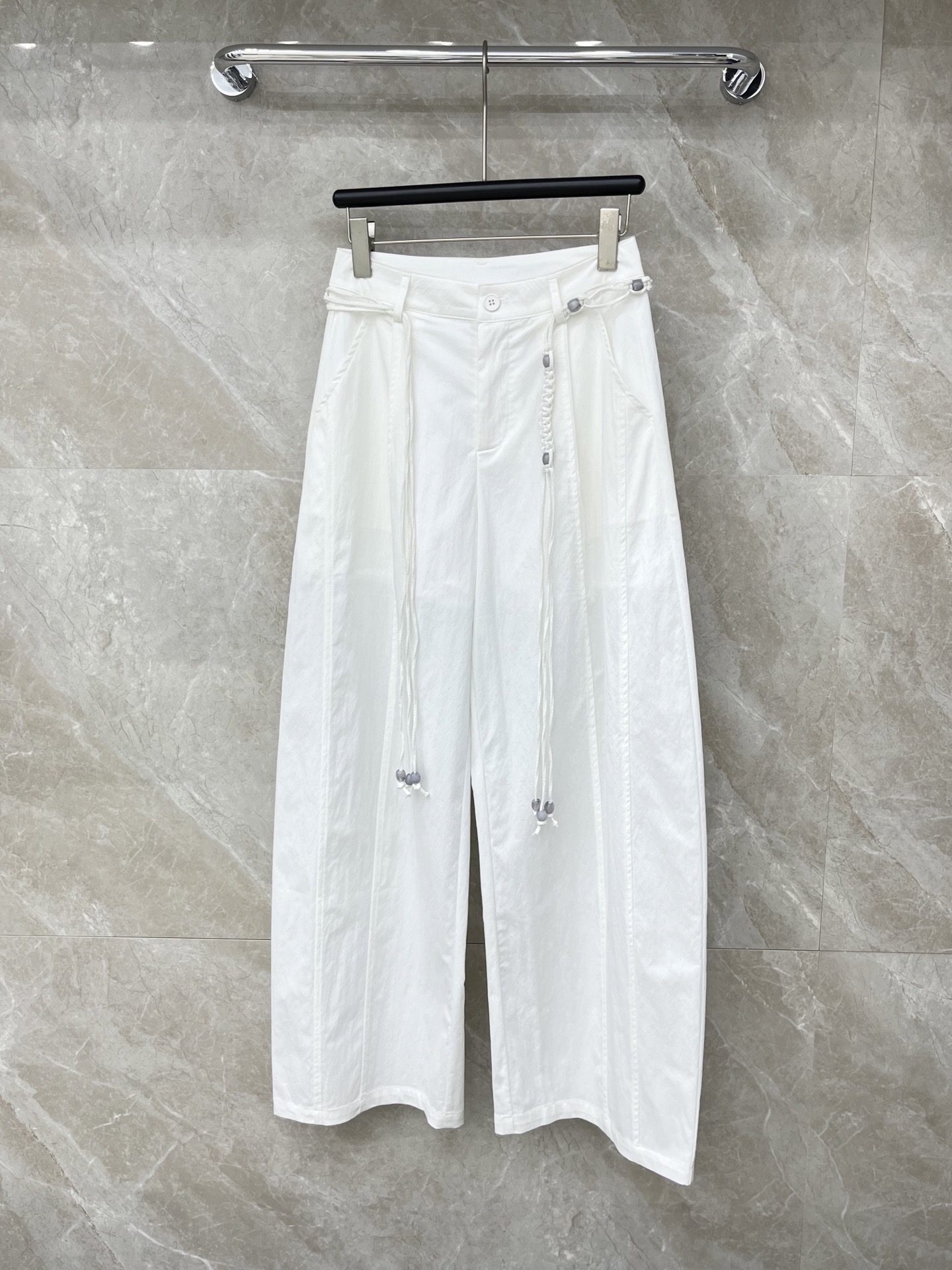 🛒𝐍𝐄𝐖 · 𝟐𝟎𝟐6/爆款现货设计师 原创｜26新款腰链休闲裤颜色百搭高级 尽显高级随意感 视觉盛宴 