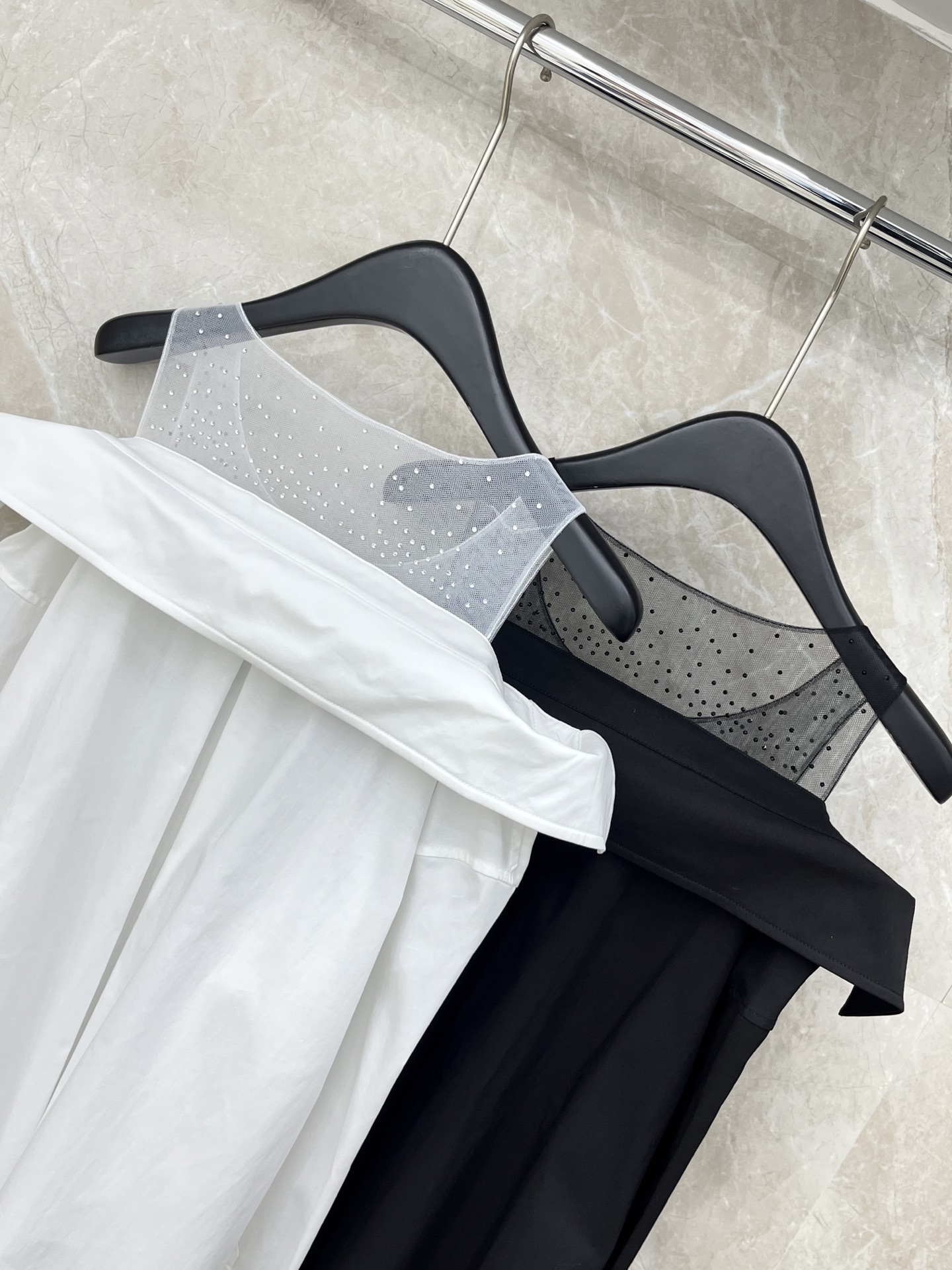 🛒𝐍𝐄𝐖 · 𝟐𝟎𝟐6/爆款现货【早春新款】Alex*｜26新款 重工烫钻假两件长袖衬衫 美式辣妹 它的