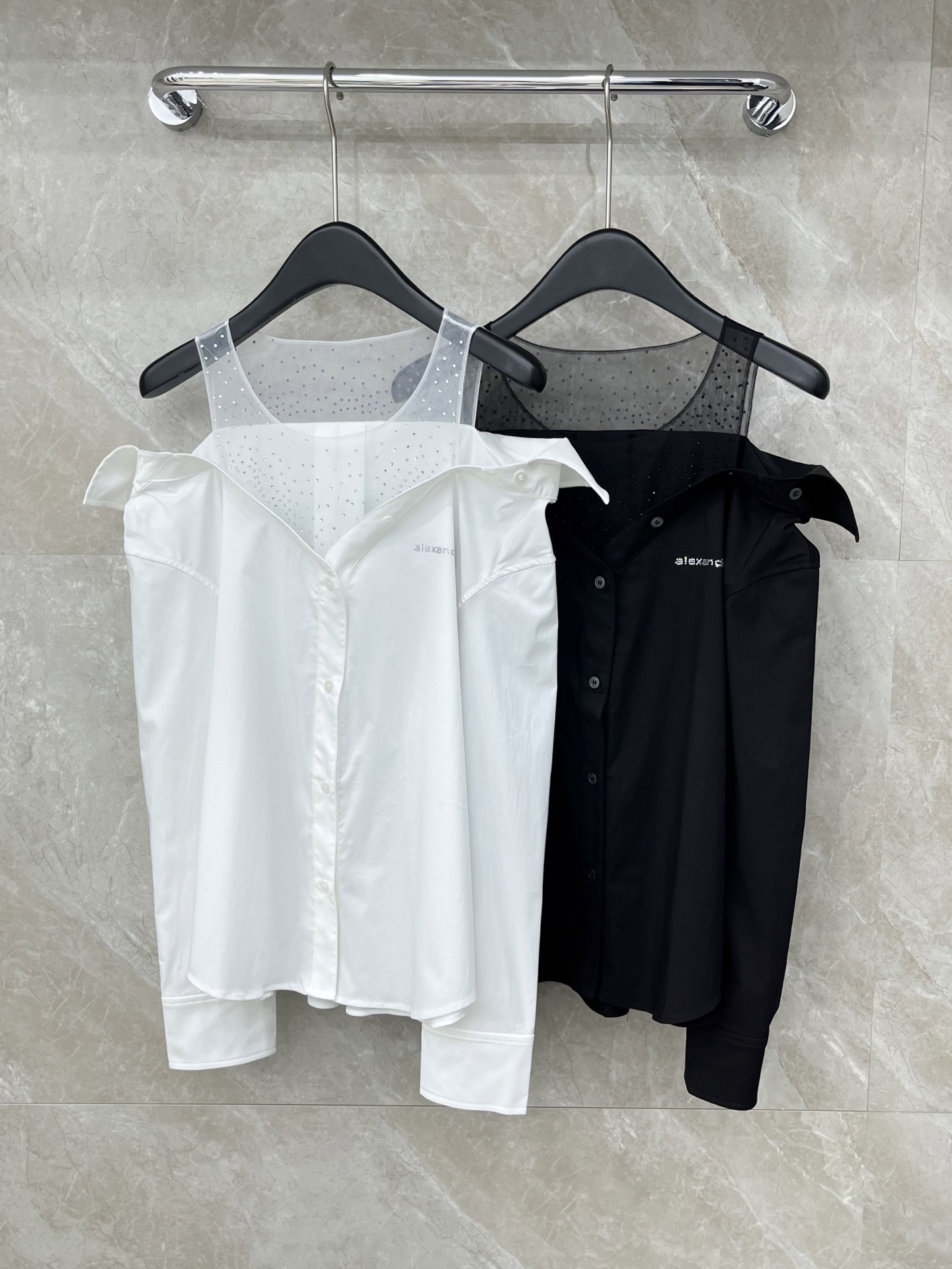 🛒𝐍𝐄𝐖 · 𝟐𝟎𝟐6/爆款现货【早春新款】Alex*｜26新款 重工烫钻假两件长袖衬衫 美式辣妹 它的