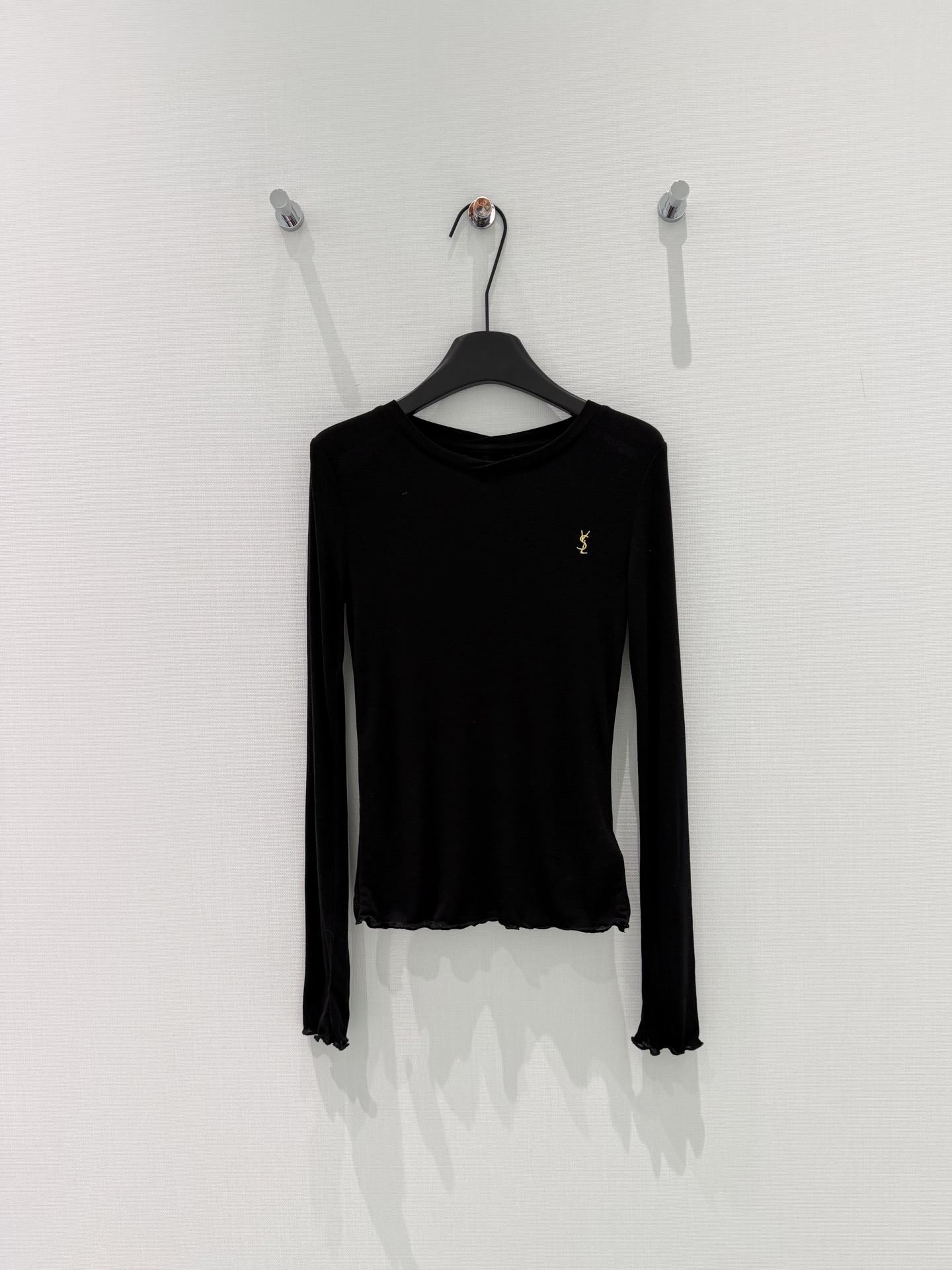 🛒𝐍𝐄𝐖 · 𝟐𝟎𝟐6/爆款现货设计师 原创｜2026新款天丝长袖打底衫云感舒适的系列！上身的触感谁穿谁