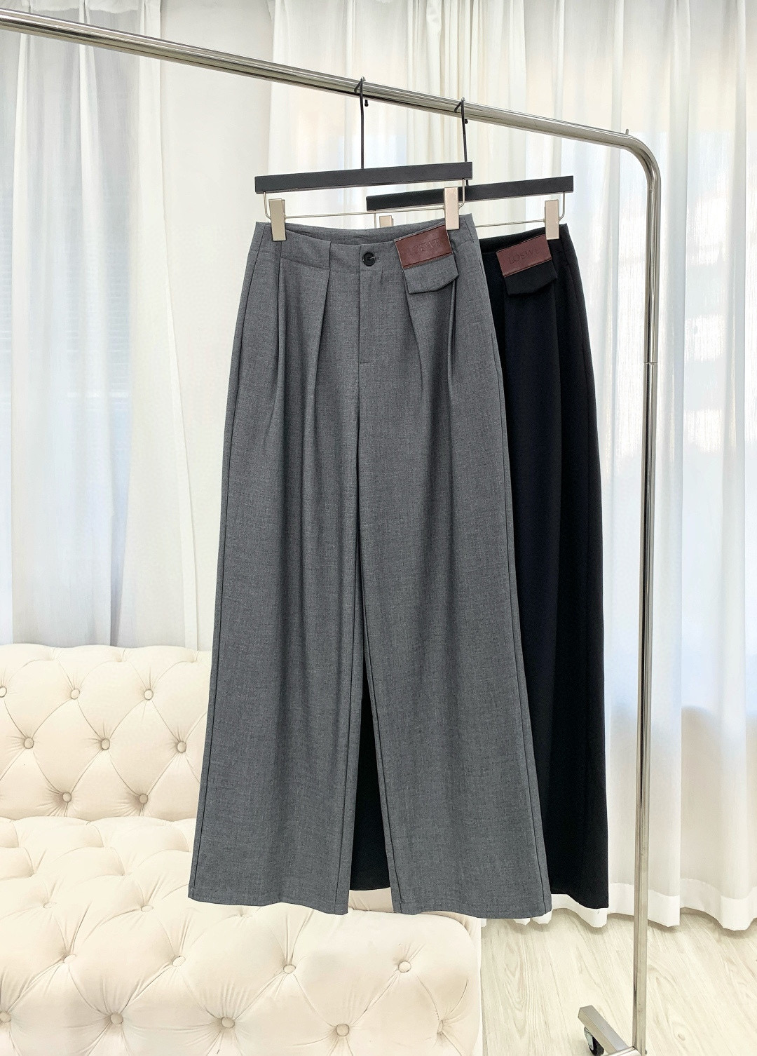 🛒𝐍𝐄𝐖 · 𝟐𝟎𝟐6/爆款现货设计师 MM6｜26新款毛边皮牌休闲西裤颜色百搭高级 尽显高级随意感 视