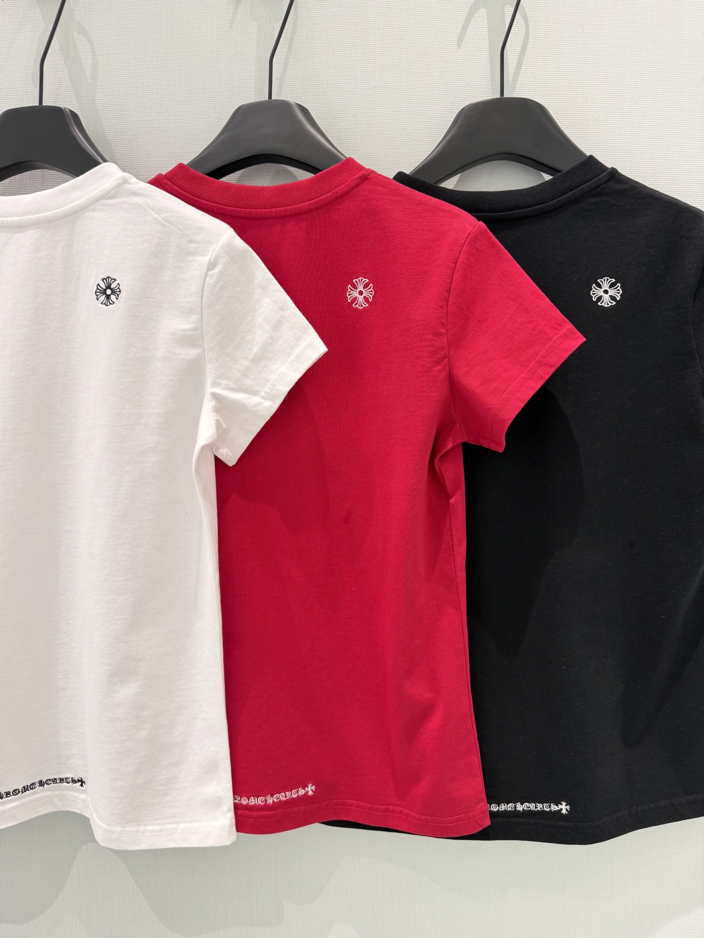 🛒𝐍𝐄𝐖 · 𝟐𝟎𝟐6/爆款现货原单品质 克罗星*｜26新品短袖T恤精致小版型上身巨显瘦！定制最新工艺 