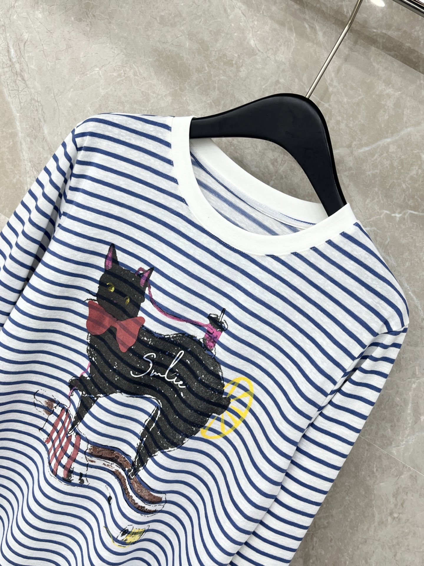 🛒𝐍𝐄𝐖 · 𝟐𝟎𝟐6/爆款现货原单品质 小众｜精致印花长袖条纹T恤高订面料 亲肤透气舒适标志性字母图案