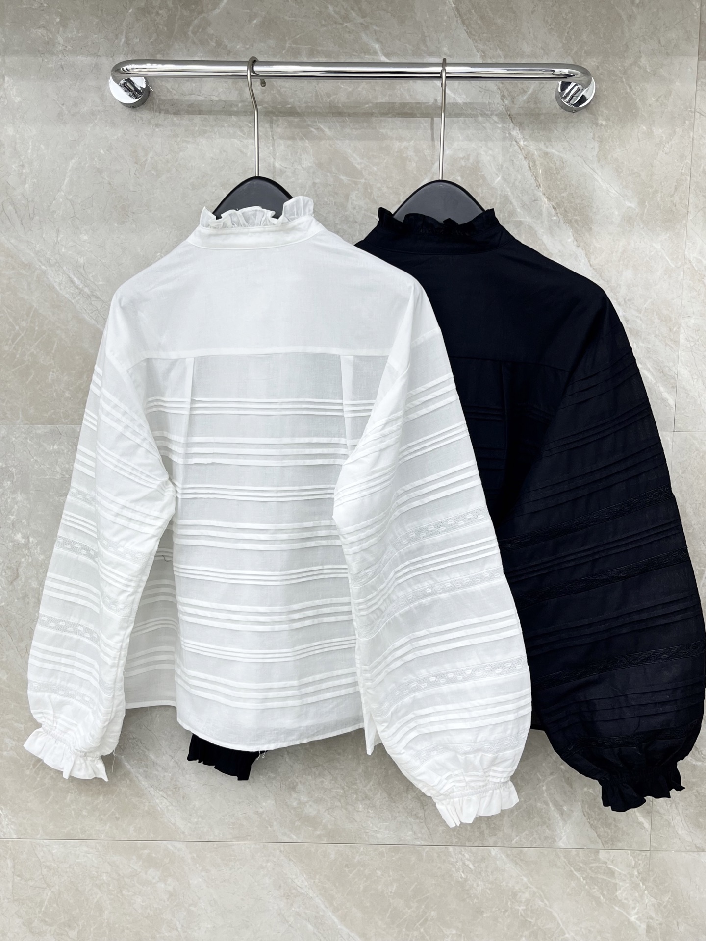 🛒𝐍𝐄𝐖 · 𝟐𝟎𝟐6/爆款现货原单品质 小众*｜2026新品水溶拼接刺绣荷叶边衬衫精致版型，灯笼袖设计