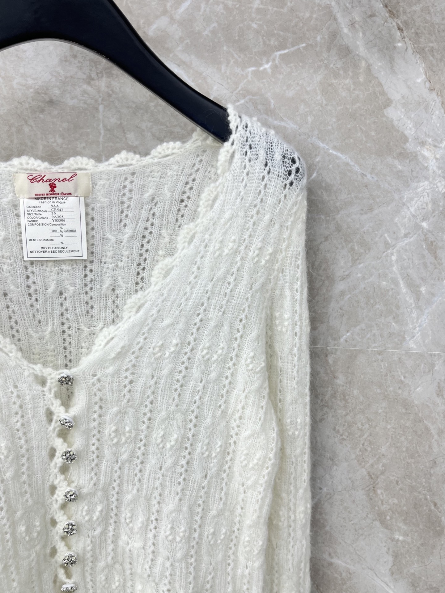 🛒𝐍𝐄𝐖 · 𝟐𝟎𝟐6/爆款现货原单品质 小众*｜2026新品长袖镂空钻扣马海毛开衫抽绳设计 软糯舒适，