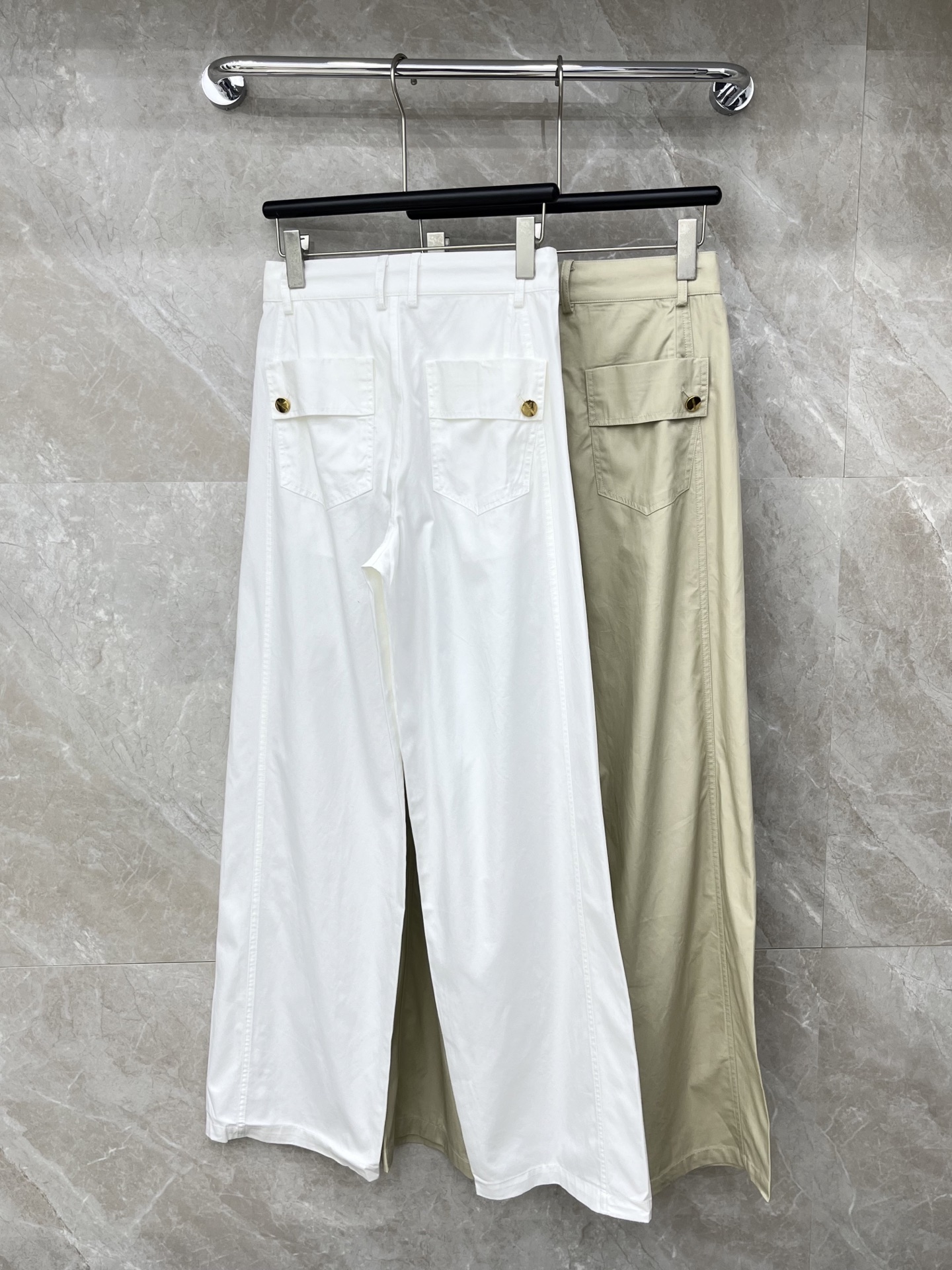 🛒𝐍𝐄𝐖 · 𝟐𝟎𝟐6/爆款现货【早春新款】Miu Mi*｜26新款抽绳休闲裤颜色百搭高级 尽显高级随意