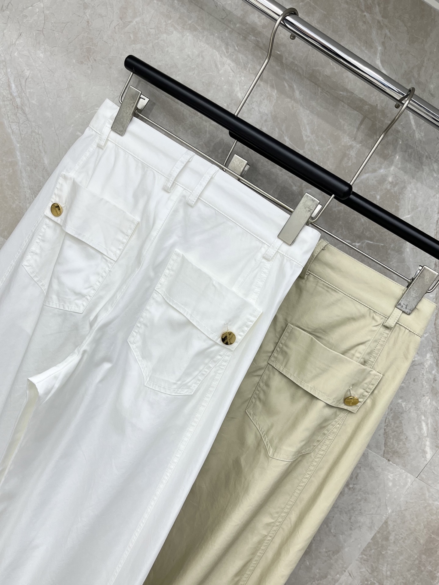 🛒𝐍𝐄𝐖 · 𝟐𝟎𝟐6/爆款现货【早春新款】Miu Mi*｜26新款抽绳休闲裤颜色百搭高级 尽显高级随意