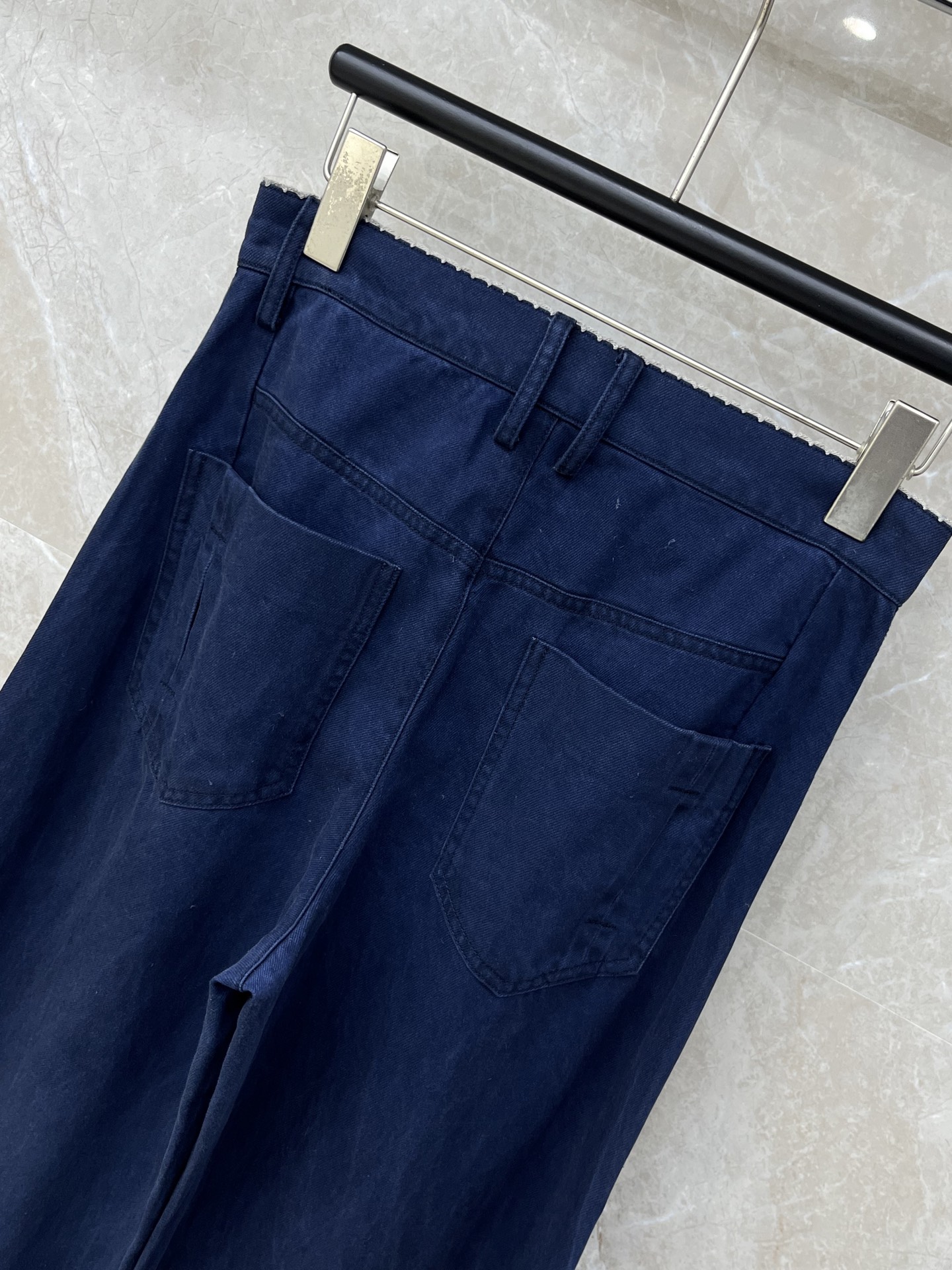 🛒𝐍𝐄𝐖 · 𝟐𝟎𝟐6/爆款现货【早春新款】Miu Mi*｜26新款花边休闲裤颜色百搭高级 尽显高级随意