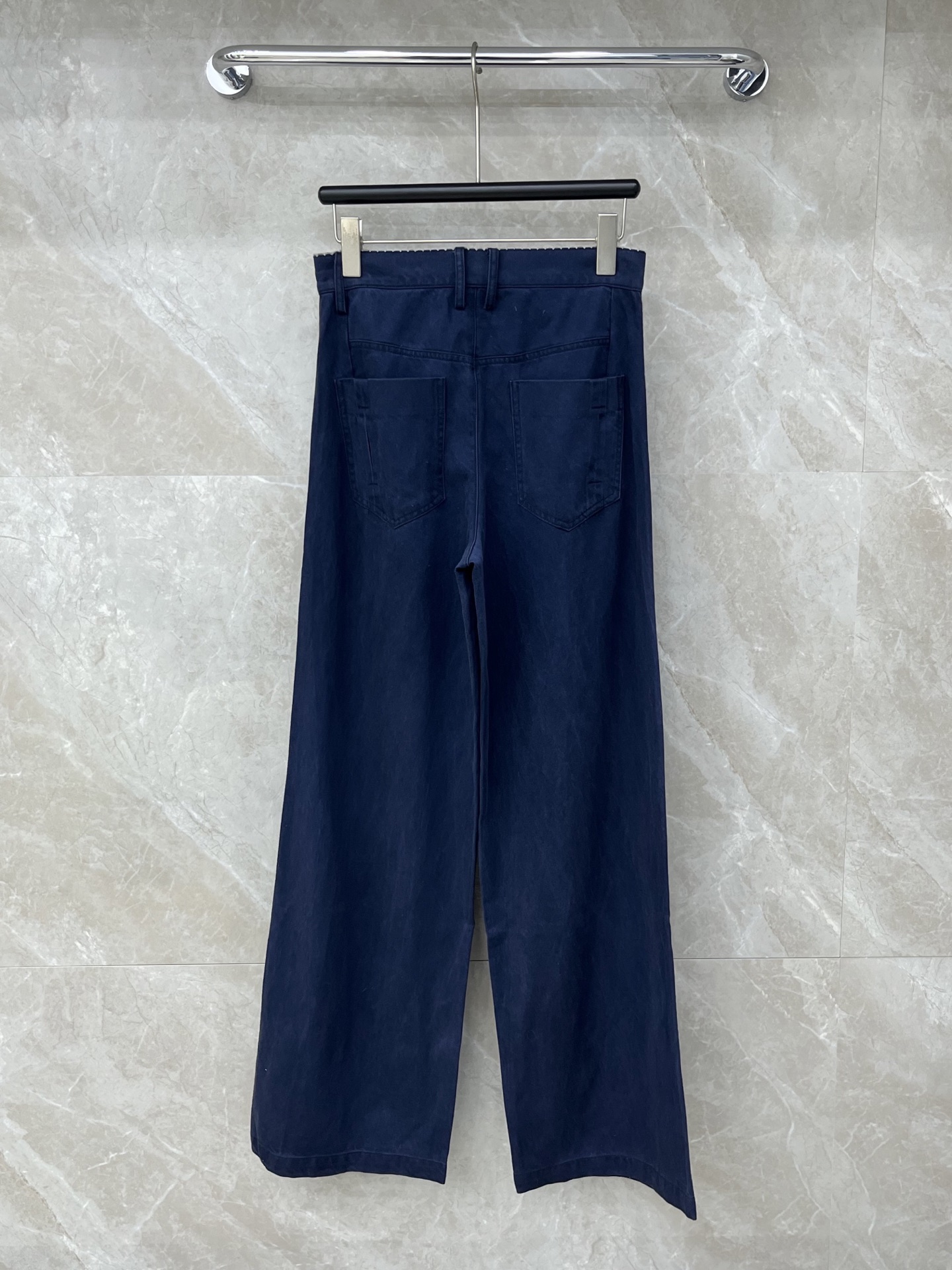 🛒𝐍𝐄𝐖 · 𝟐𝟎𝟐6/爆款现货【早春新款】Miu Mi*｜26新款花边休闲裤颜色百搭高级 尽显高级随意