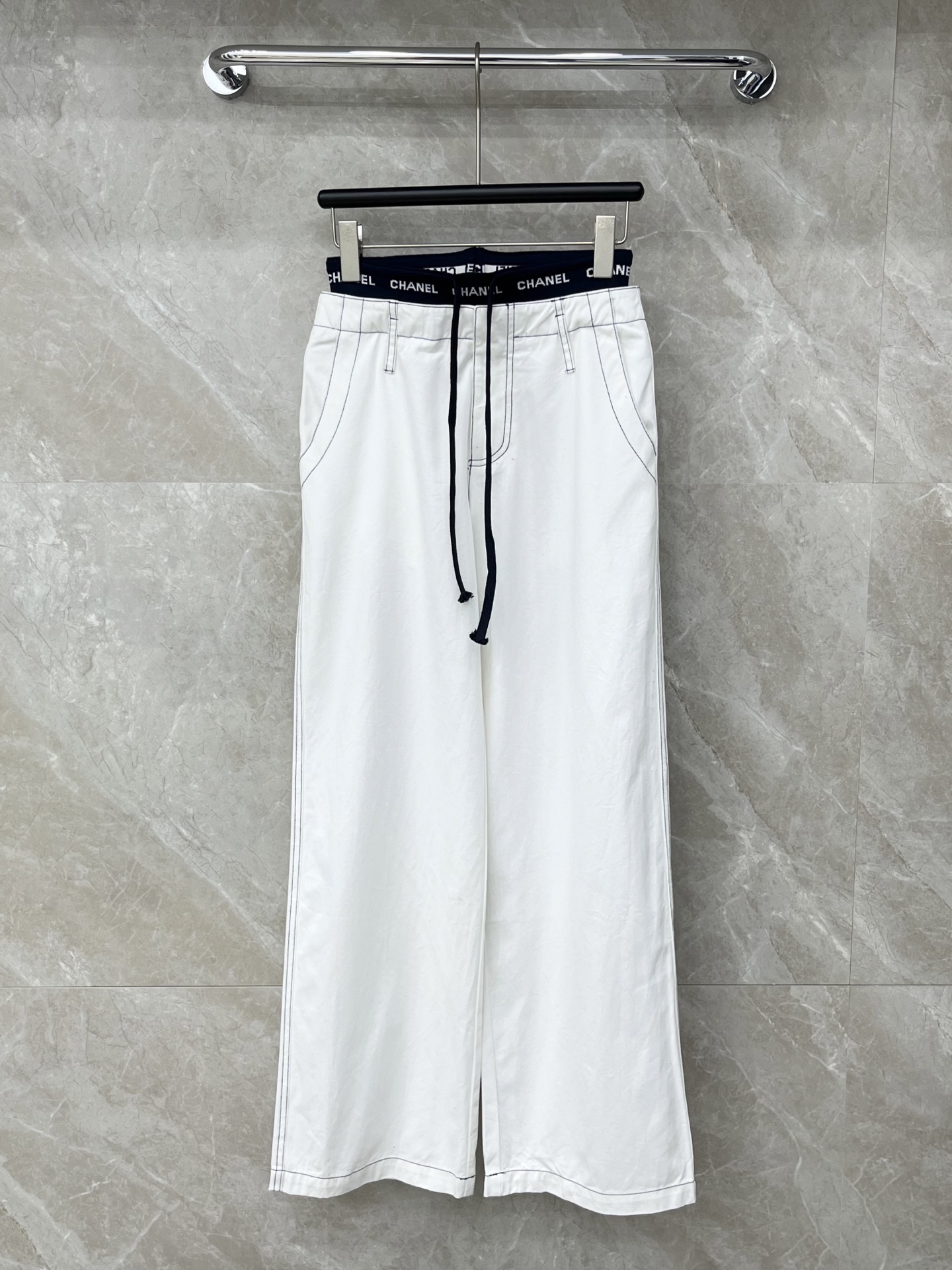 🛒𝐍𝐄𝐖 · 𝟐𝟎𝟐6/爆款现货【早春新款】Cha*｜26新款抽绳双腰头休闲裤颜色百搭高级 尽显高级随意