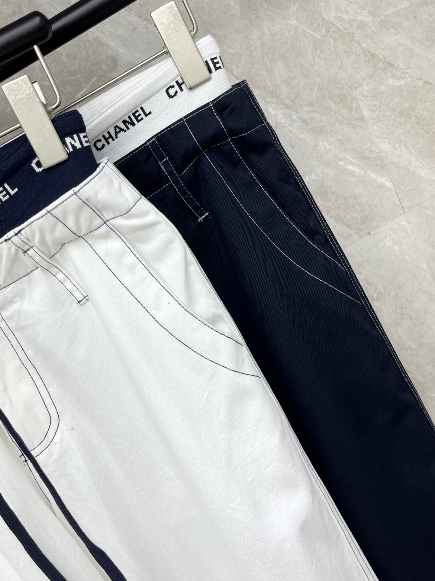 🛒𝐍𝐄𝐖 · 𝟐𝟎𝟐6/爆款现货【早春新款】Cha*｜26新款抽绳双腰头休闲裤颜色百搭高级 尽显高级随意