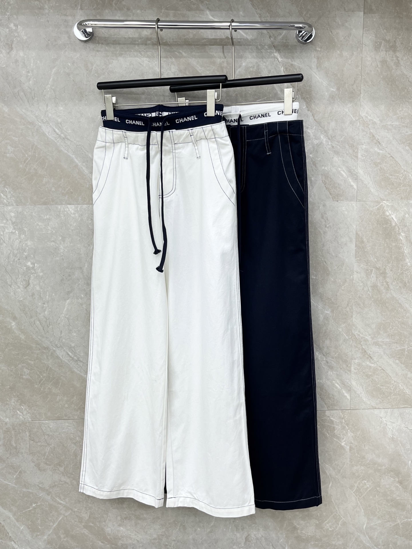 🛒𝐍𝐄𝐖 · 𝟐𝟎𝟐6/爆款现货【早春新款】Cha*｜26新款抽绳双腰头休闲裤颜色百搭高级 尽显高级随意