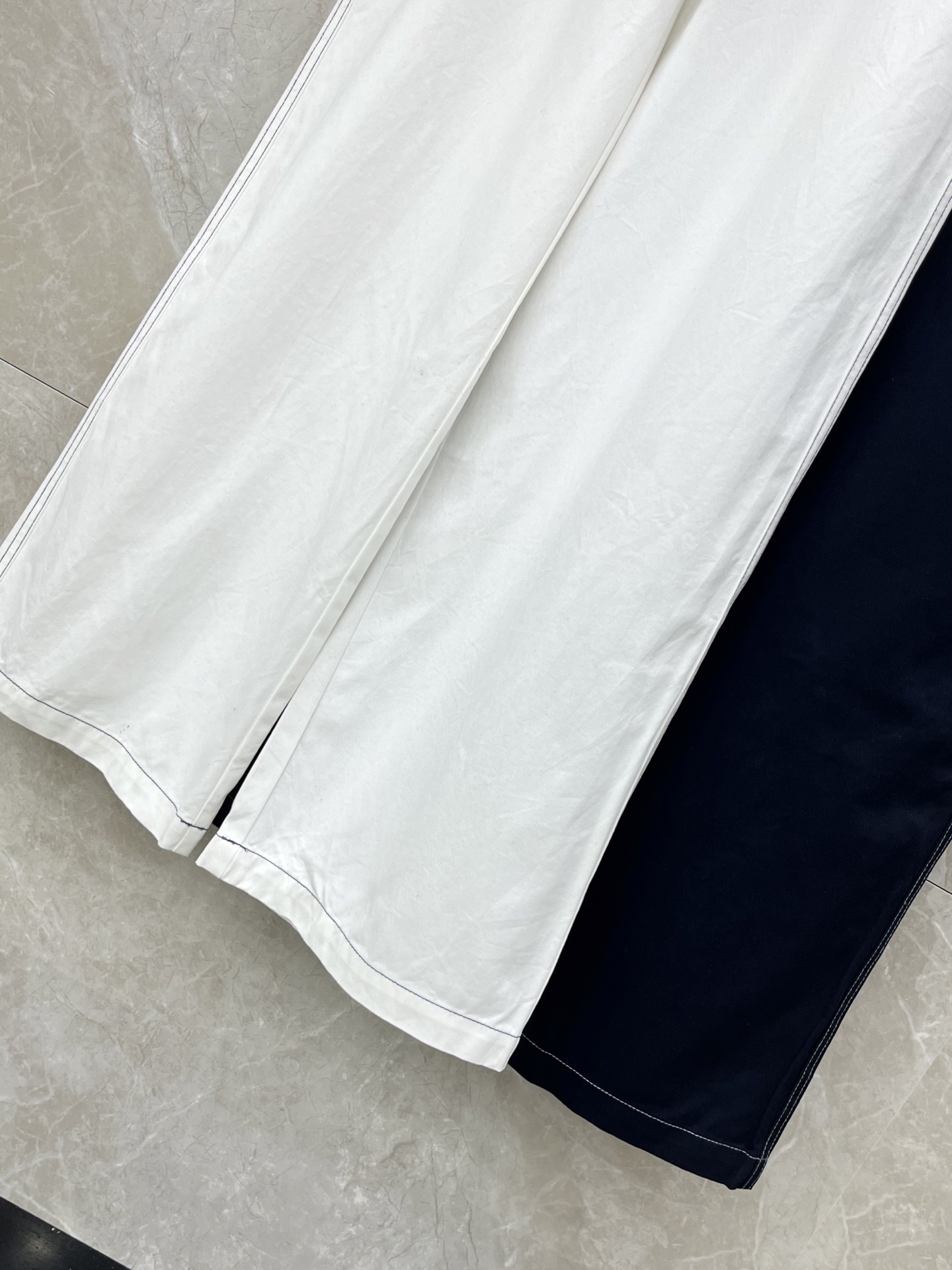 🛒𝐍𝐄𝐖 · 𝟐𝟎𝟐6/爆款现货【早春新款】Cha*｜26新款抽绳双腰头休闲裤颜色百搭高级 尽显高级随意