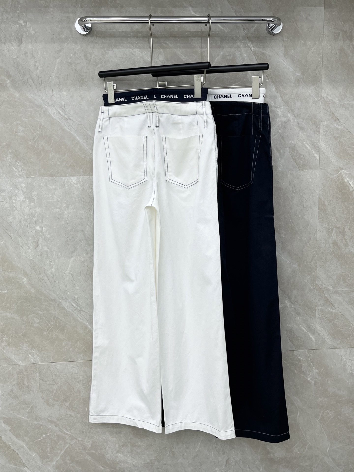 🛒𝐍𝐄𝐖 · 𝟐𝟎𝟐6/爆款现货【早春新款】Cha*｜26新款抽绳双腰头休闲裤颜色百搭高级 尽显高级随意