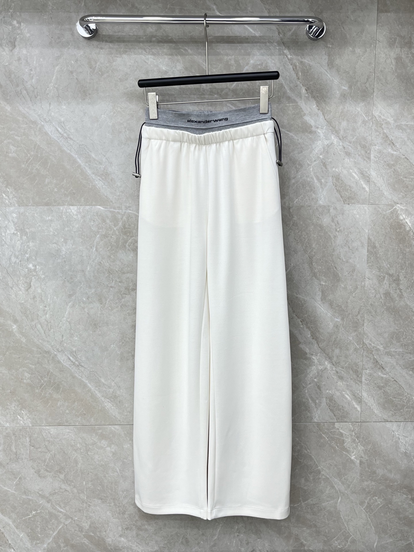 🛒𝐍𝐄𝐖 · 𝟐𝟎𝟐6/爆款现货【早春新款】Alex*｜26新款抽绳织带休闲裤颜色百搭高级 尽显高级随意