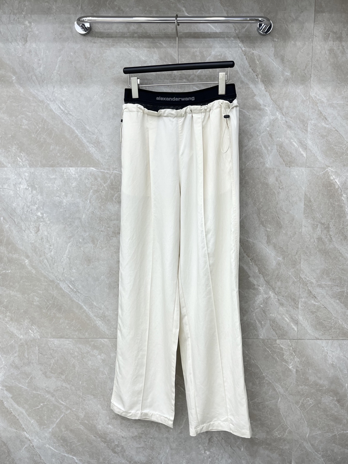 🛒𝐍𝐄𝐖 · 𝟐𝟎𝟐6/爆款现货【早春新款】Alex*｜26新款抽绳网纱织带休闲裤颜色百搭高级 尽显高级