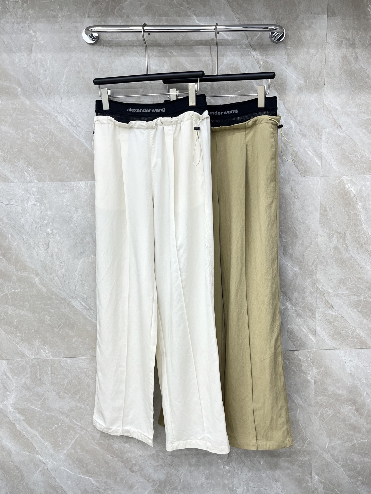 🛒𝐍𝐄𝐖 · 𝟐𝟎𝟐6/爆款现货【早春新款】Alex*｜26新款抽绳网纱织带休闲裤颜色百搭高级 尽显高级