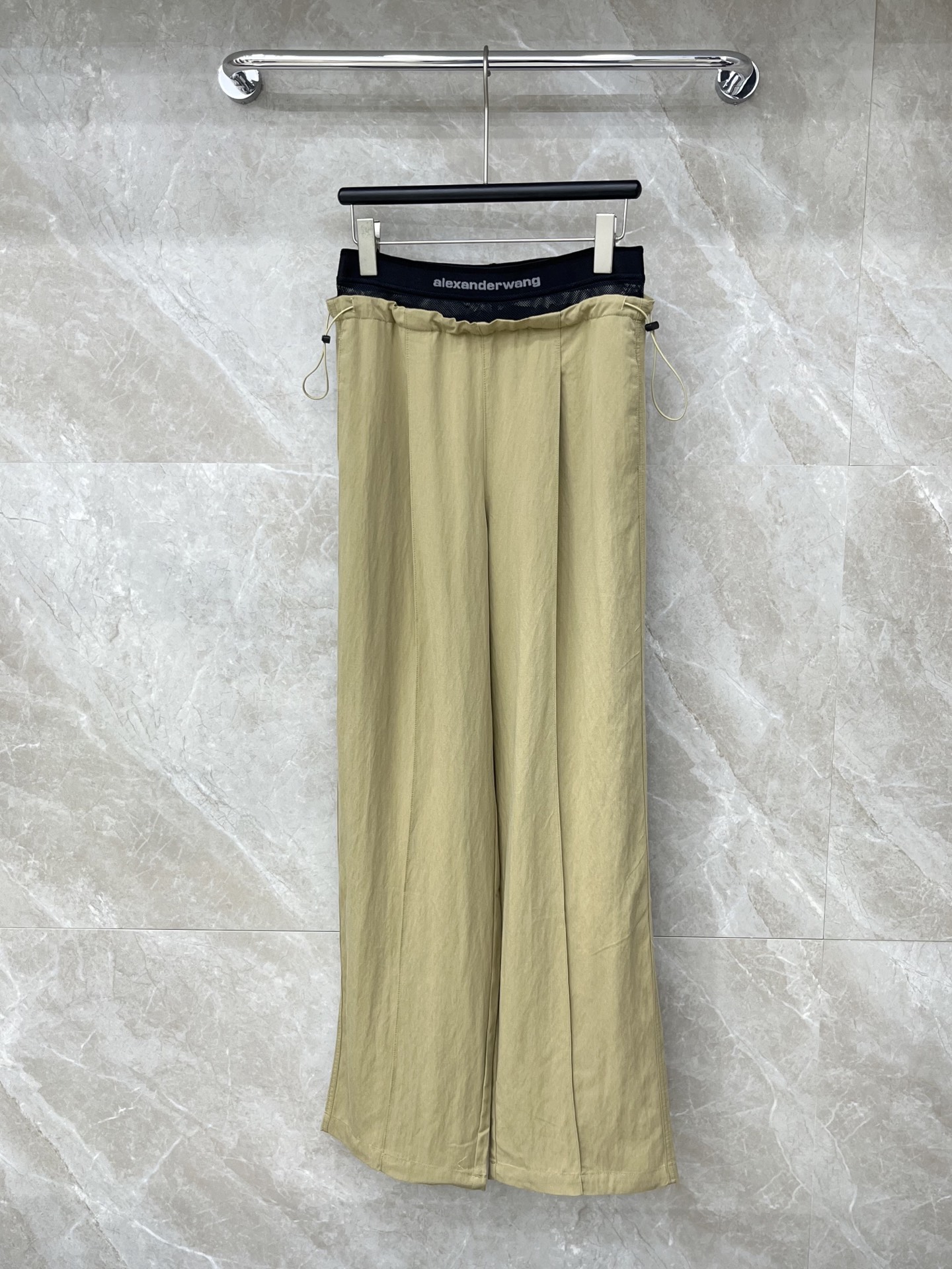 🛒𝐍𝐄𝐖 · 𝟐𝟎𝟐6/爆款现货【早春新款】Alex*｜26新款抽绳网纱织带休闲裤颜色百搭高级 尽显高级