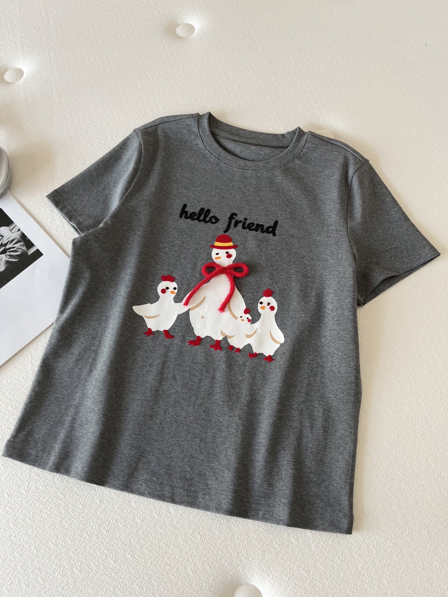 🛒𝐍𝐄𝐖 · 𝟐𝟎𝟐6/爆款现货【春夏上新】 设计师小众｜2026新款立体蝴蝶结工艺款弹力T恤高订面料，