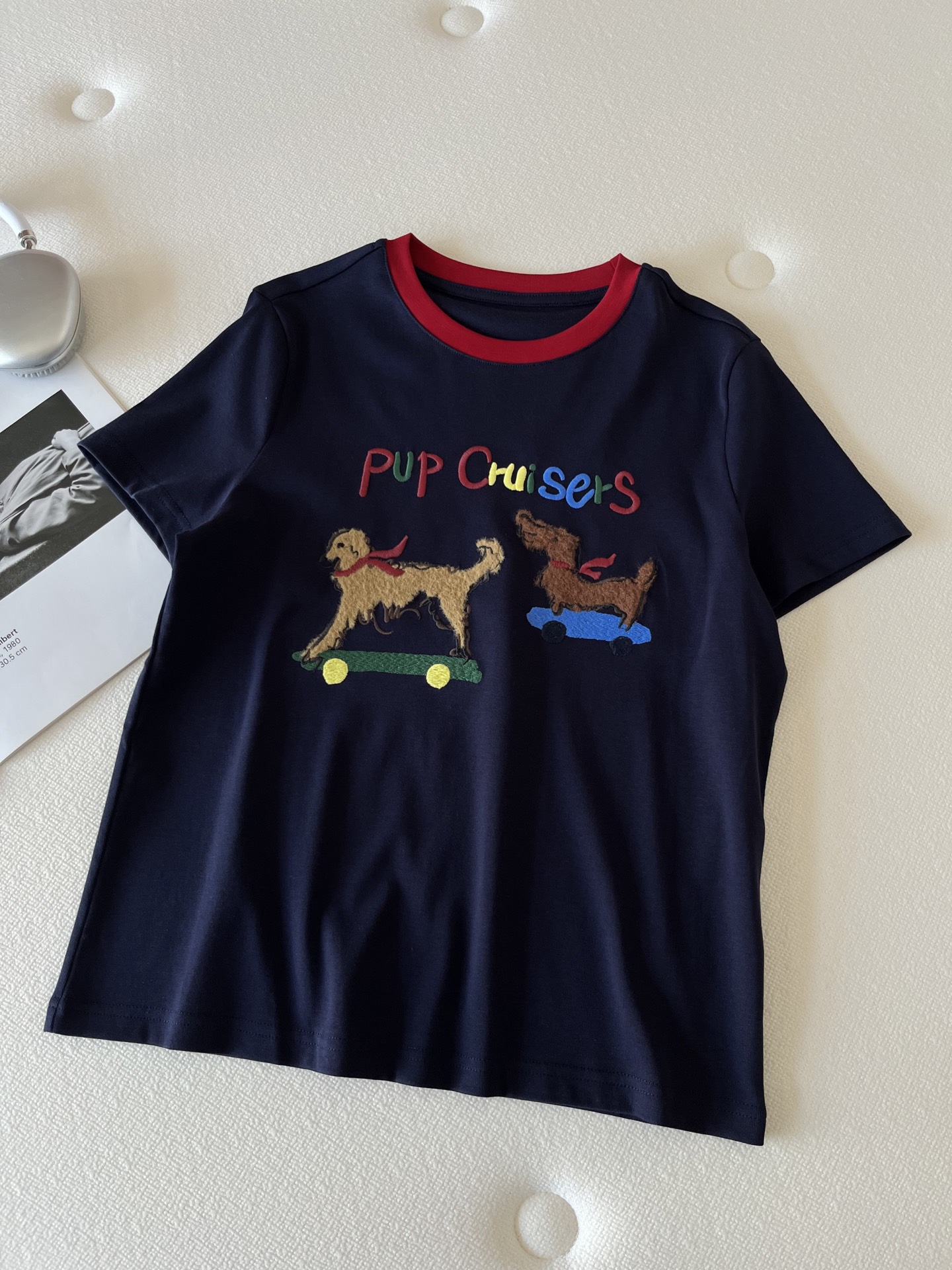 🛒𝐍𝐄𝐖 · 𝟐𝟎𝟐6/爆款现货【春夏上新】 设计师小众｜2026新款立体刺绣工艺款弹力T恤高订面料，百