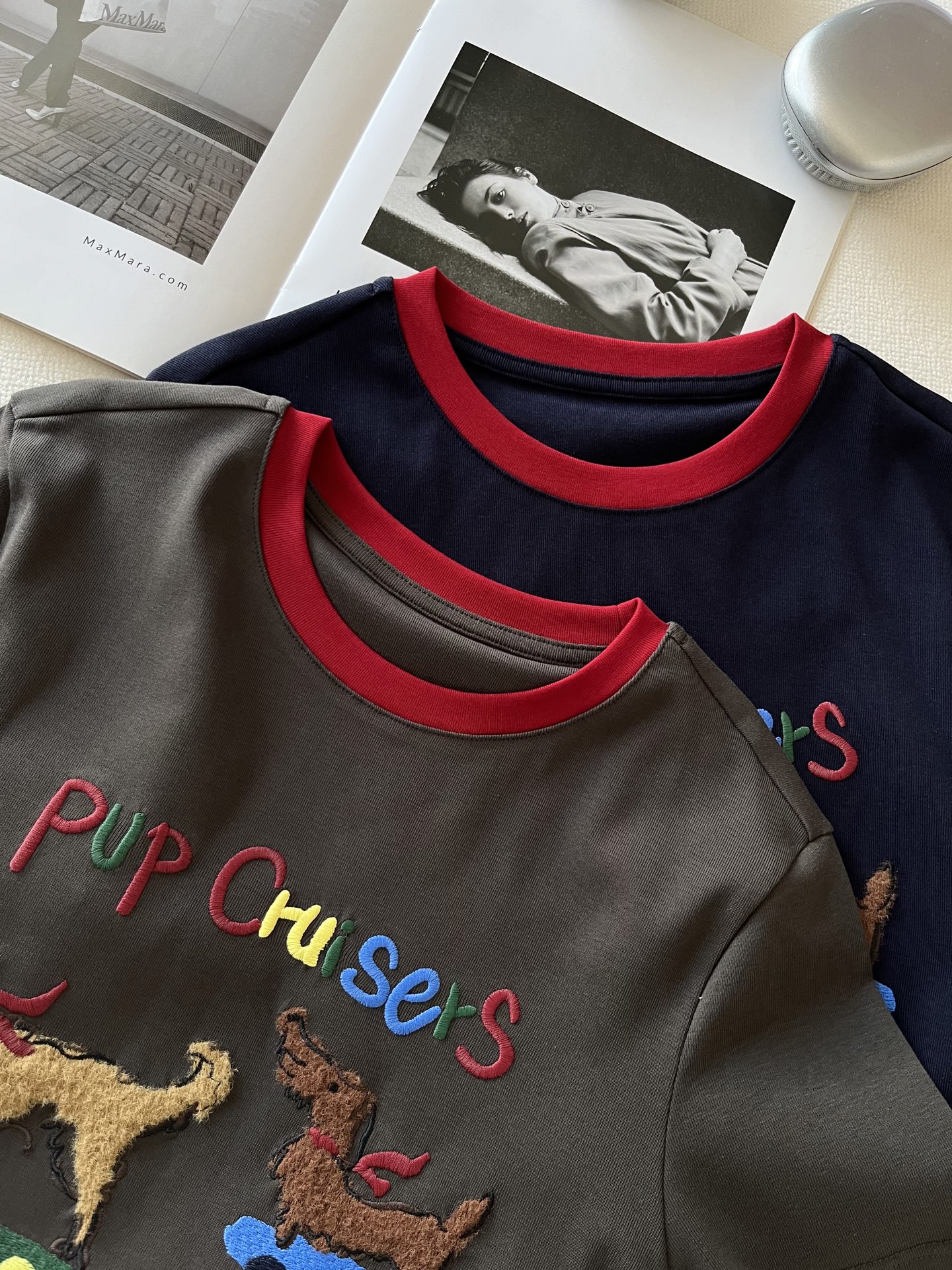 🛒𝐍𝐄𝐖 · 𝟐𝟎𝟐6/爆款现货【春夏上新】 设计师小众｜2026新款立体刺绣工艺款弹力T恤高订面料，百