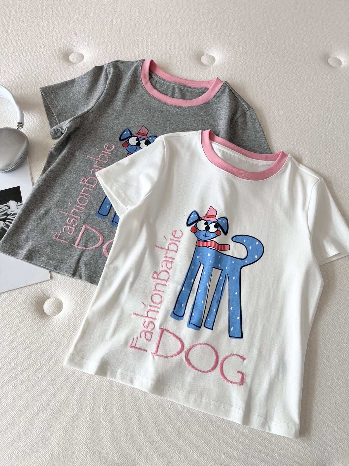 🛒𝐍𝐄𝐖 · 𝟐𝟎𝟐6/爆款现货【春夏上新】 设计师小众｜2026新款撞色印花刺绣工艺款弹力T恤高订面料