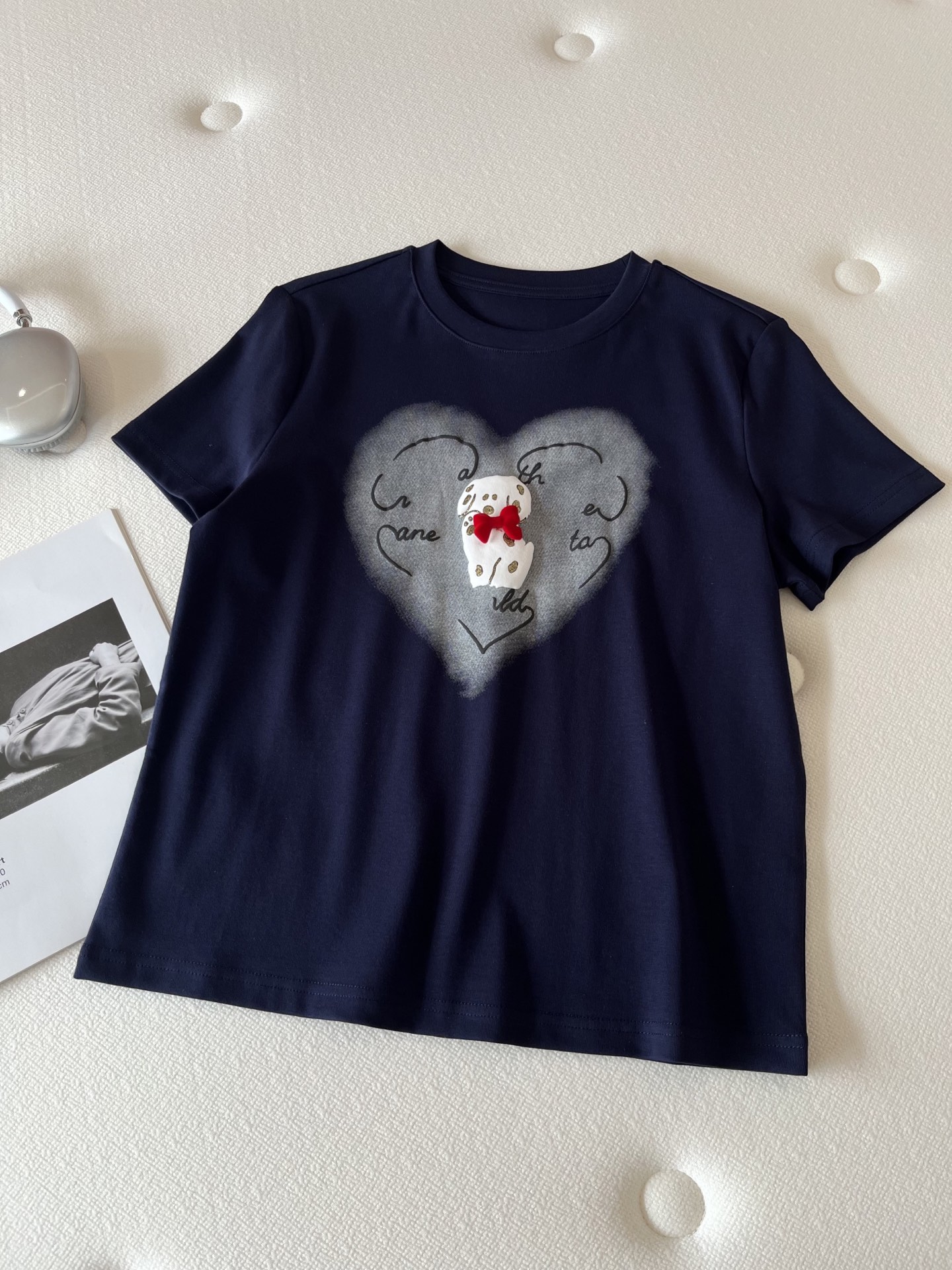 🛒𝐍𝐄𝐖 · 𝟐𝟎𝟐6/爆款现货【春夏上新】 设计师小众｜2026新款气泡印花工艺款弹力T恤高订面料，百