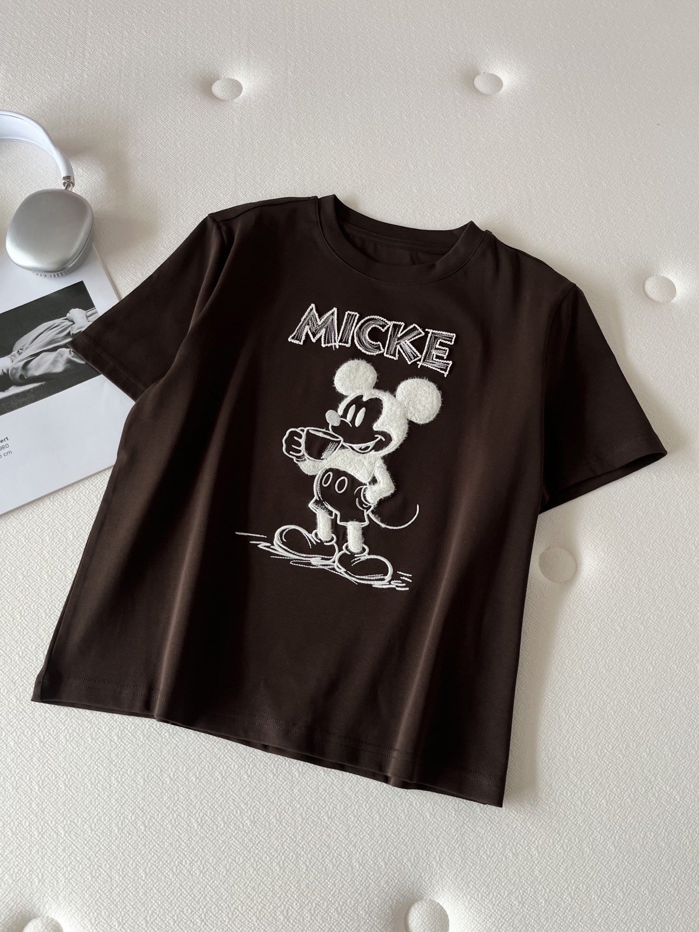 🛒𝐍𝐄𝐖 · 𝟐𝟎𝟐6/爆款现货【春夏上新】 设计师小众｜2026新款立体毛绒米奇工艺款弹力T恤高订面料