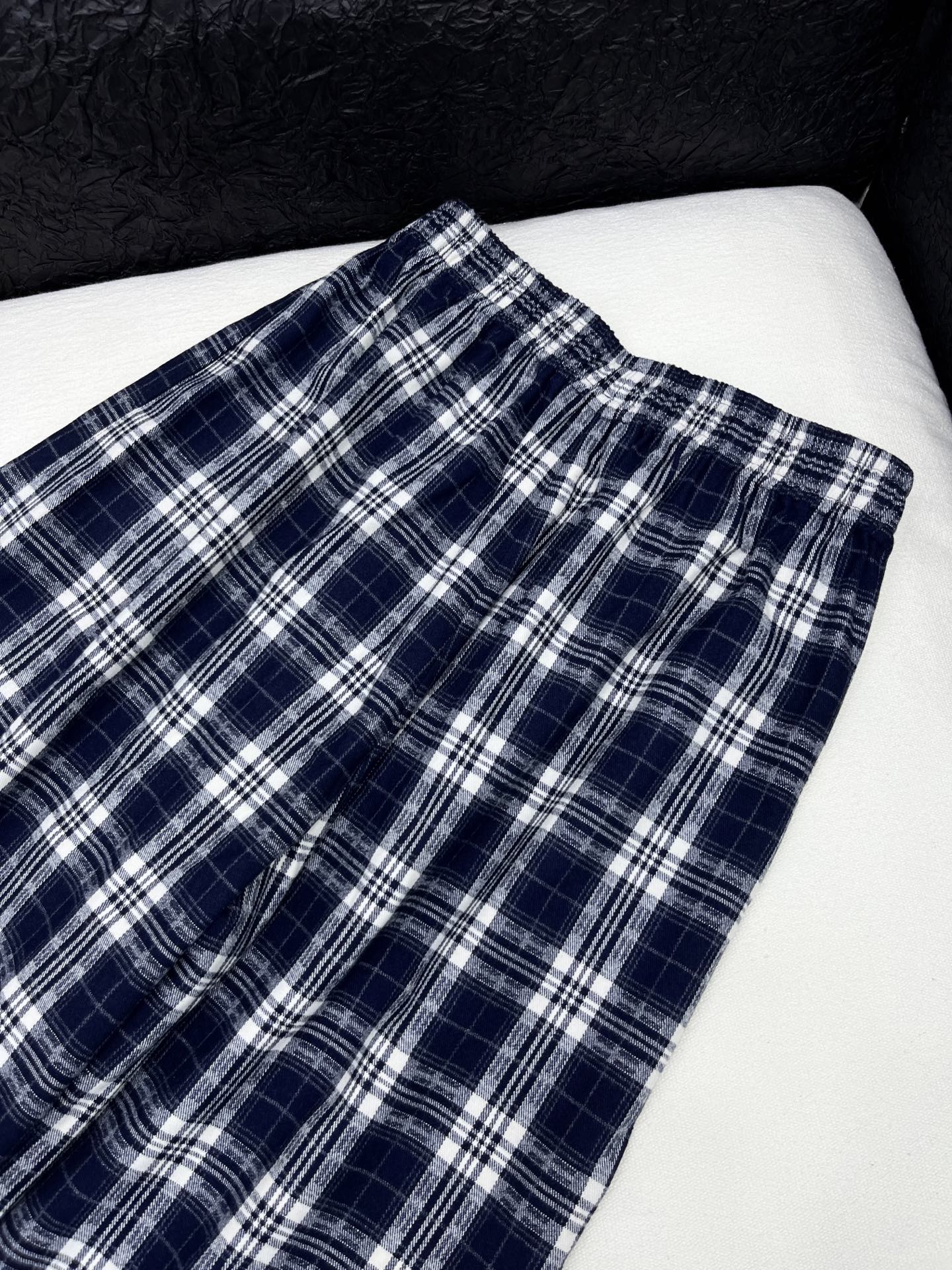 🛒𝐍𝐄𝐖 · 𝟐𝟎𝟐6/爆款现货【早春新款】设计师｜女神同款色织格纹休闲裤米奇字母刺绣设计，清新的色系 