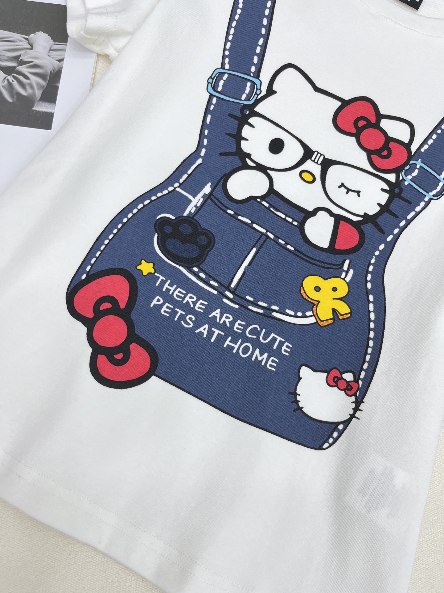 🛒𝐍𝐄𝐖 · 𝟐𝟎𝟐6/爆款现货【春夏上新】 设计师小众｜2026新款kitty印花工艺款T恤 高订面料