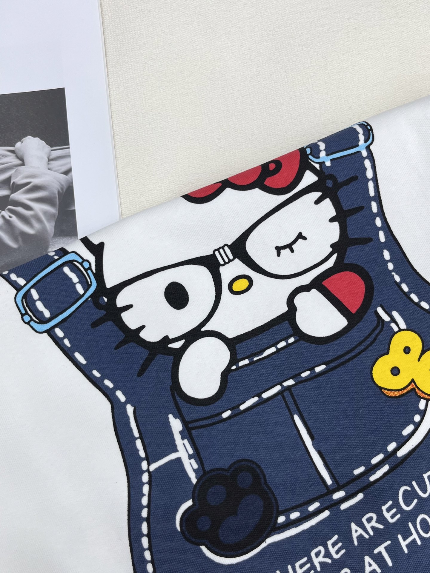 🛒𝐍𝐄𝐖 · 𝟐𝟎𝟐6/爆款现货【春夏上新】 设计师小众｜2026新款kitty印花工艺款T恤 高订面料