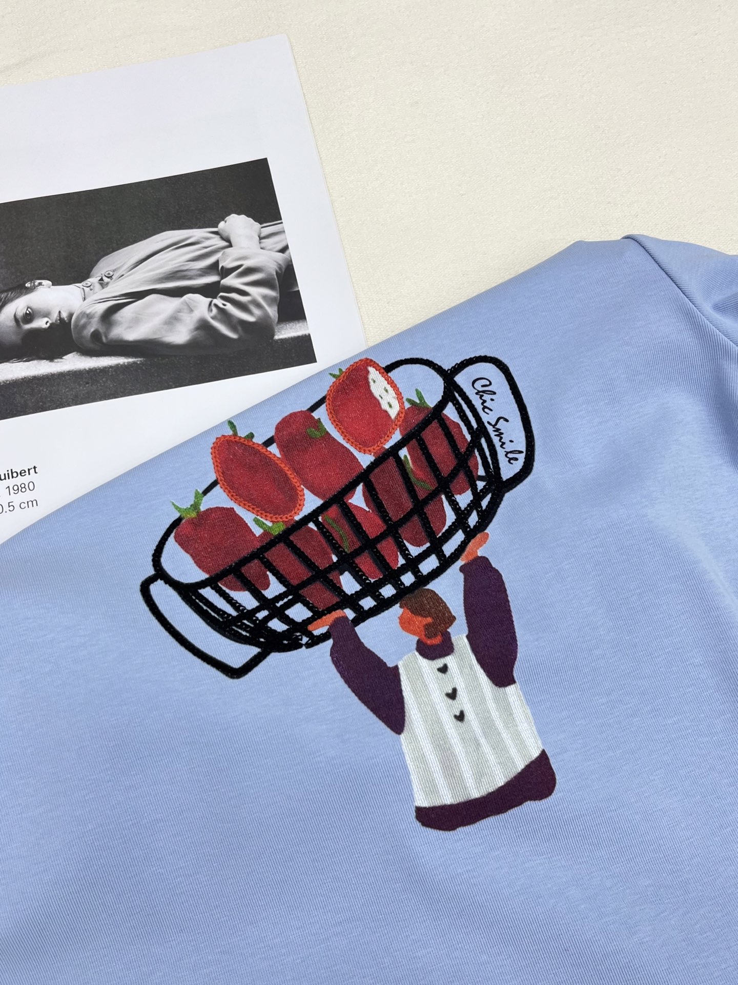 🛒𝐍𝐄𝐖 · 𝟐𝟎𝟐6/爆款现货【春夏上新】 设计师小众｜2026新款卡通印花工艺款T恤 高订面料，百搭