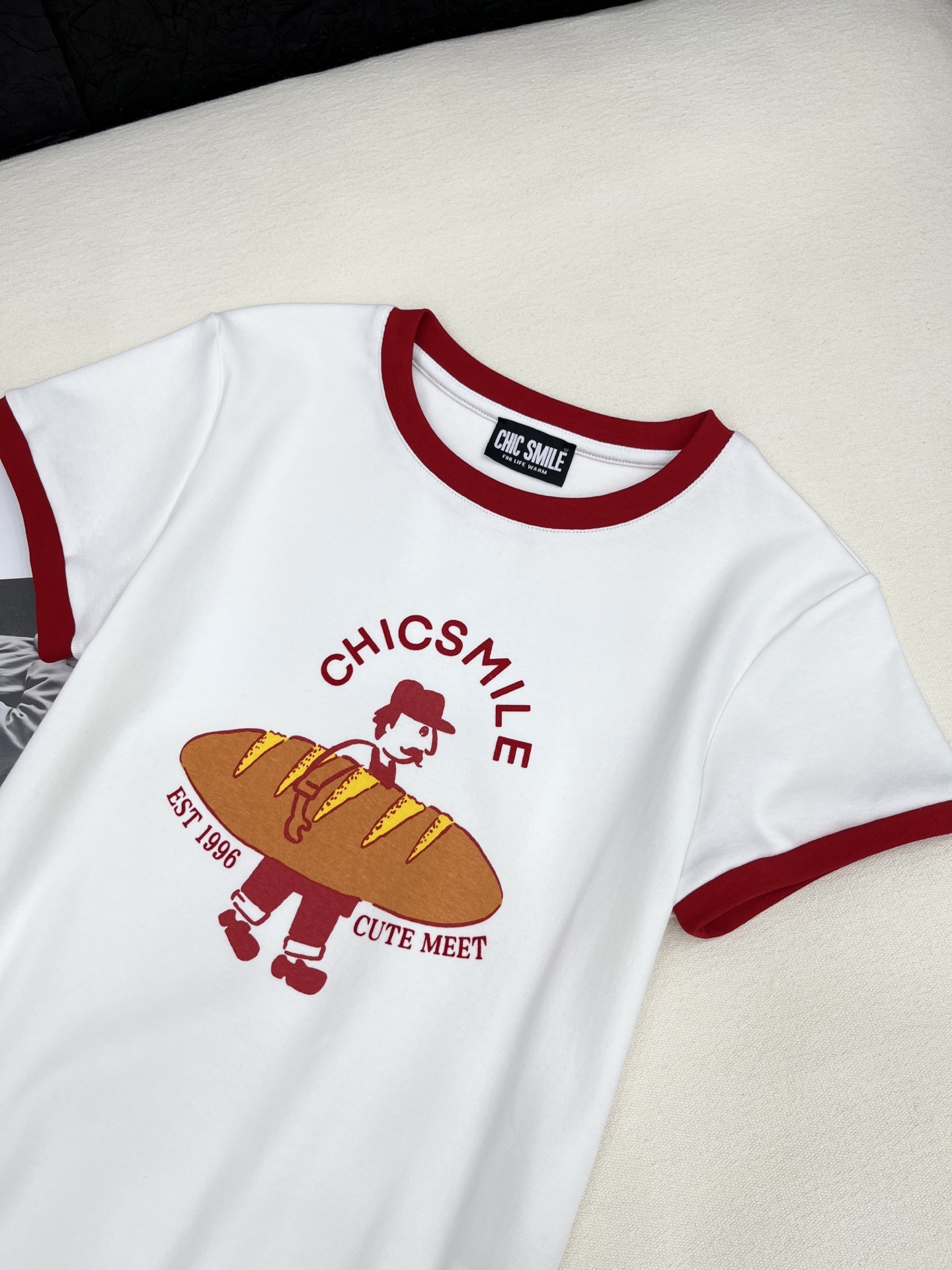 🛒𝐍𝐄𝐖 · 𝟐𝟎𝟐6/爆款现货【春夏上新】 设计师小众｜2026新款卡通印花工艺款T恤 高订面料，百搭